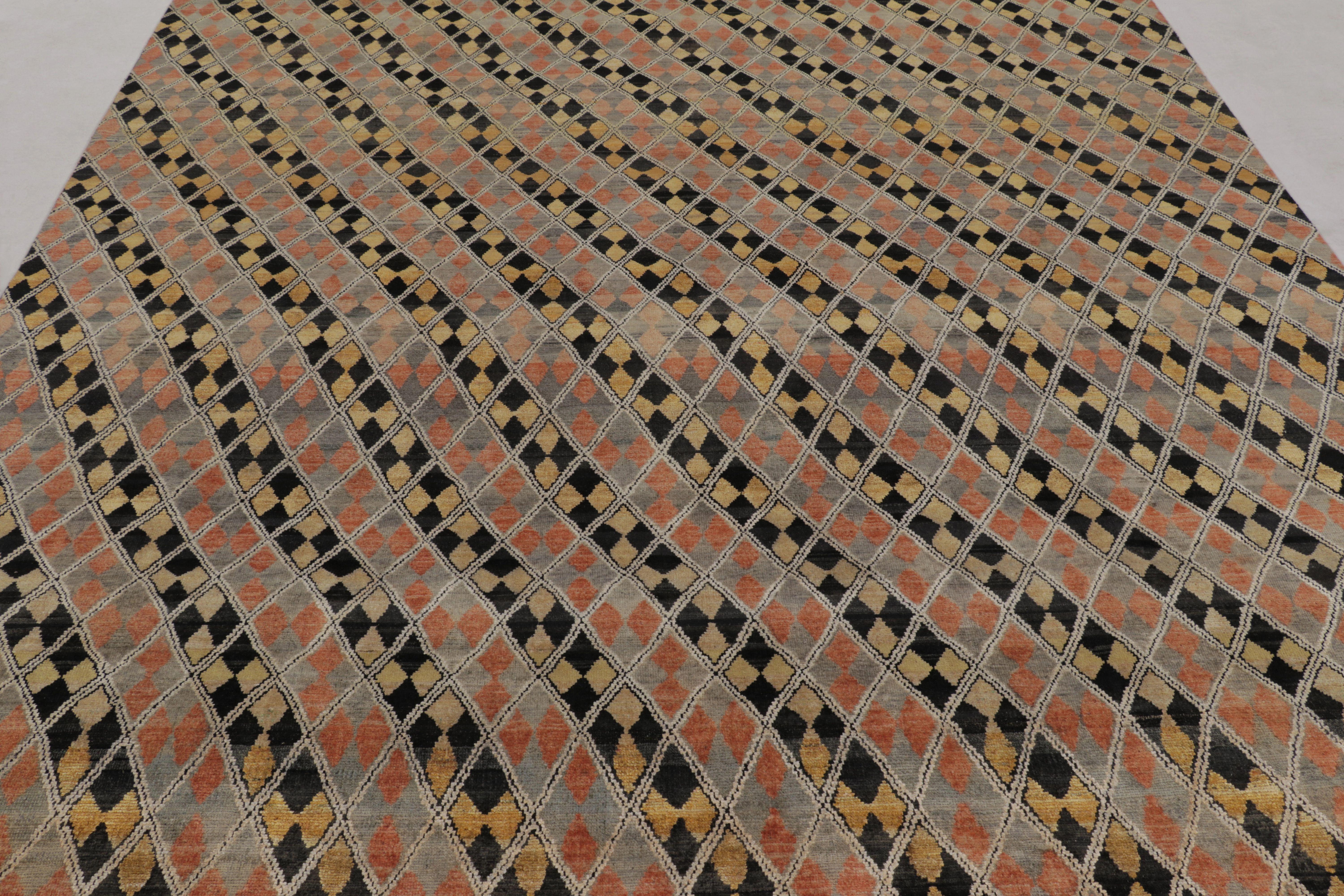 Tappeto moderno Rug & Kilim con motivo geometrico a diamante nero, carbone e oro In condizioni Nuovo in vendita a Long Island City, NY