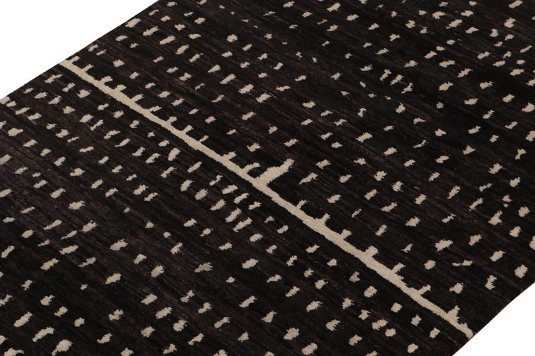 Rug and Kilim’s Modern Rug in Black and White Dots Pattern For Sale at