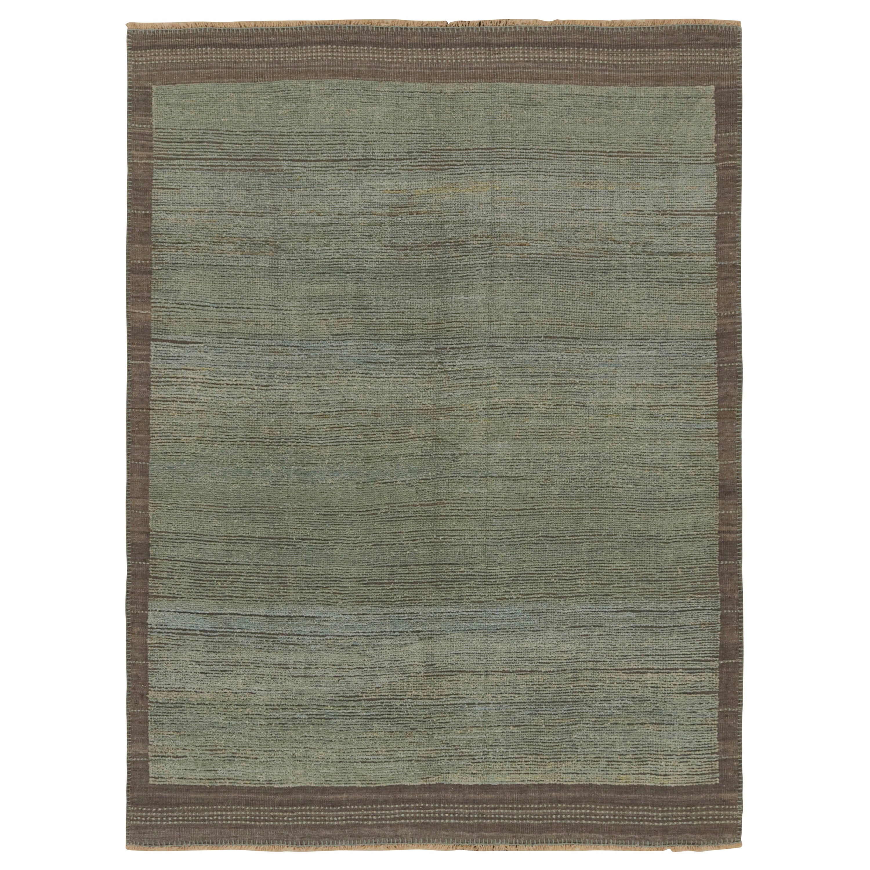 Rug & Kilim's Modern Rug in Blue and Green Striae mit brauner Bordüre im Angebot