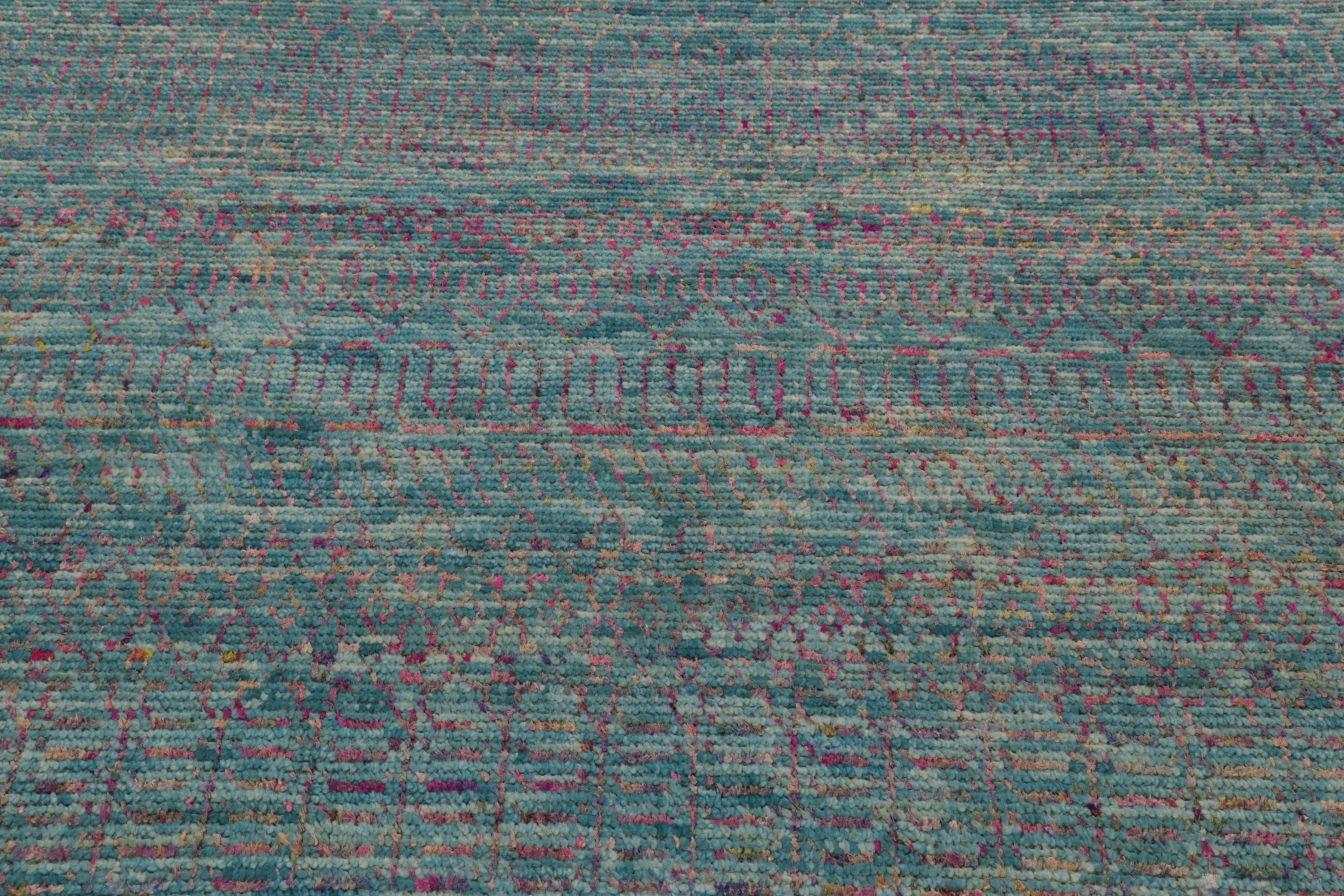 Indiano Tappeto moderno a illusione ottica di Rug & Kilim in carbone profondoRug & Kilim's Modern R in vendita