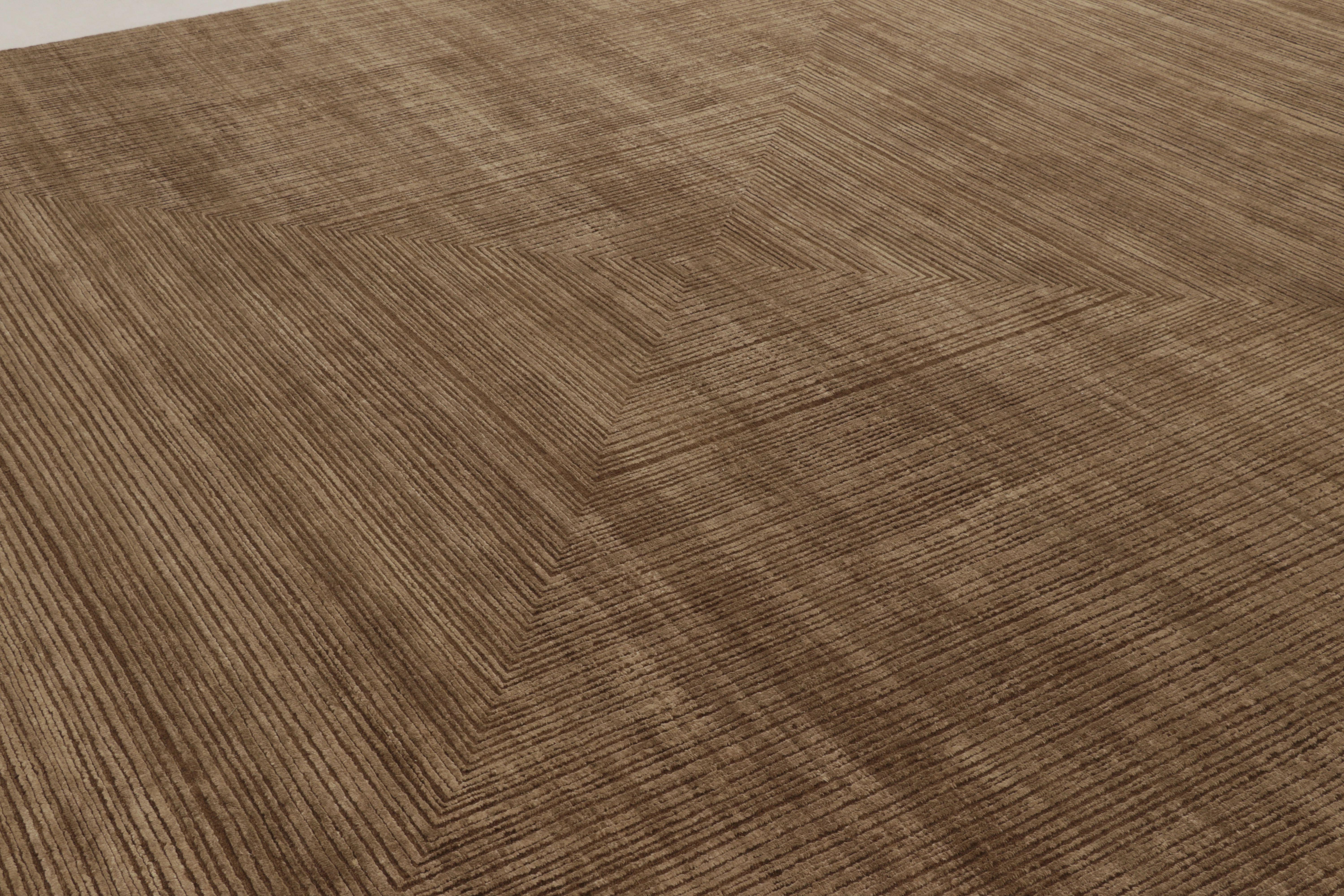 Tappeto moderno Rug & Kilim con motivo geometrico a due toni In condizioni Nuovo in vendita a Long Island City, NY