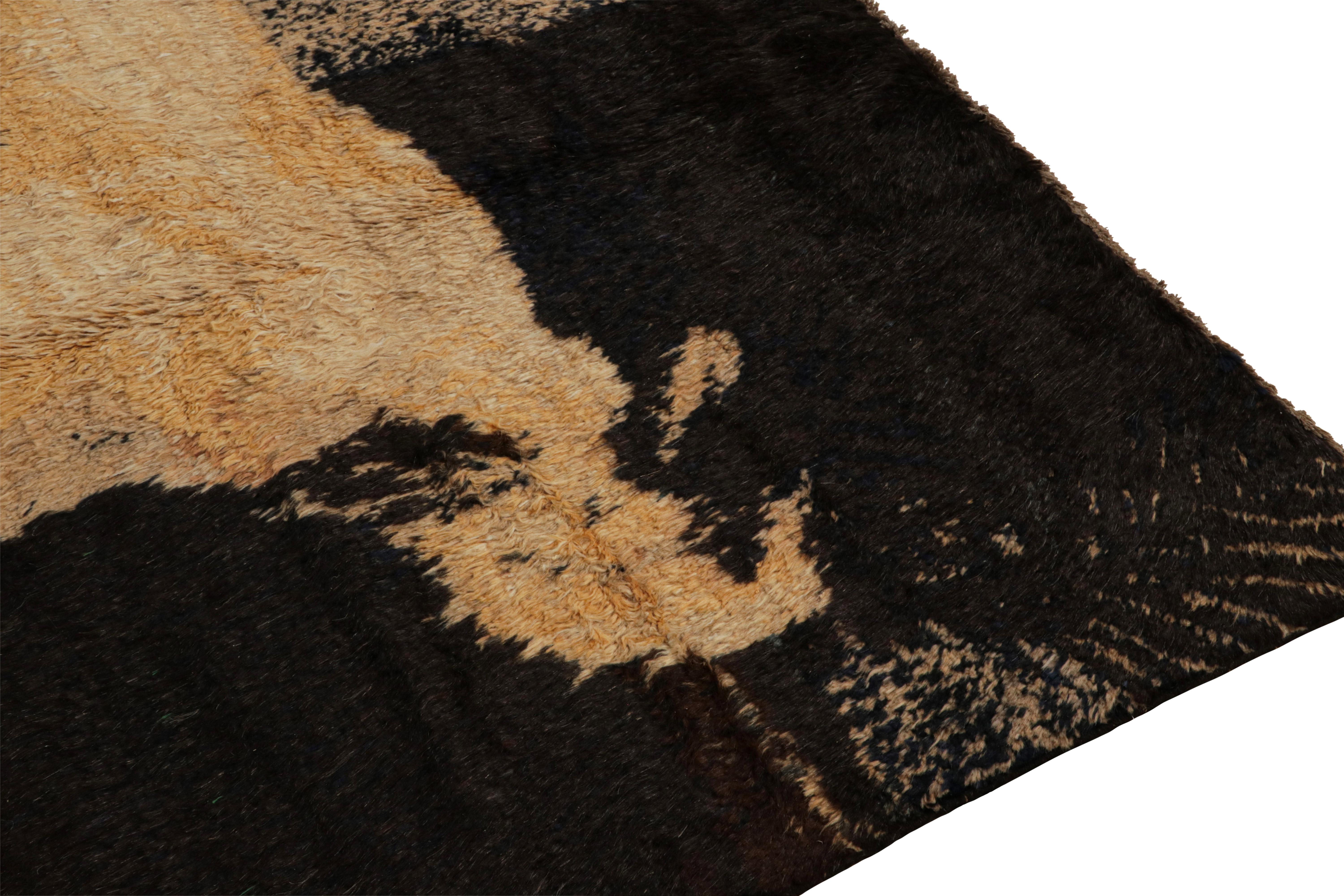Rug & Kilim’s Modern rug in Gold, Brown & Black Pictorial Pattern In New Condition For Sale In Long Island City, NY