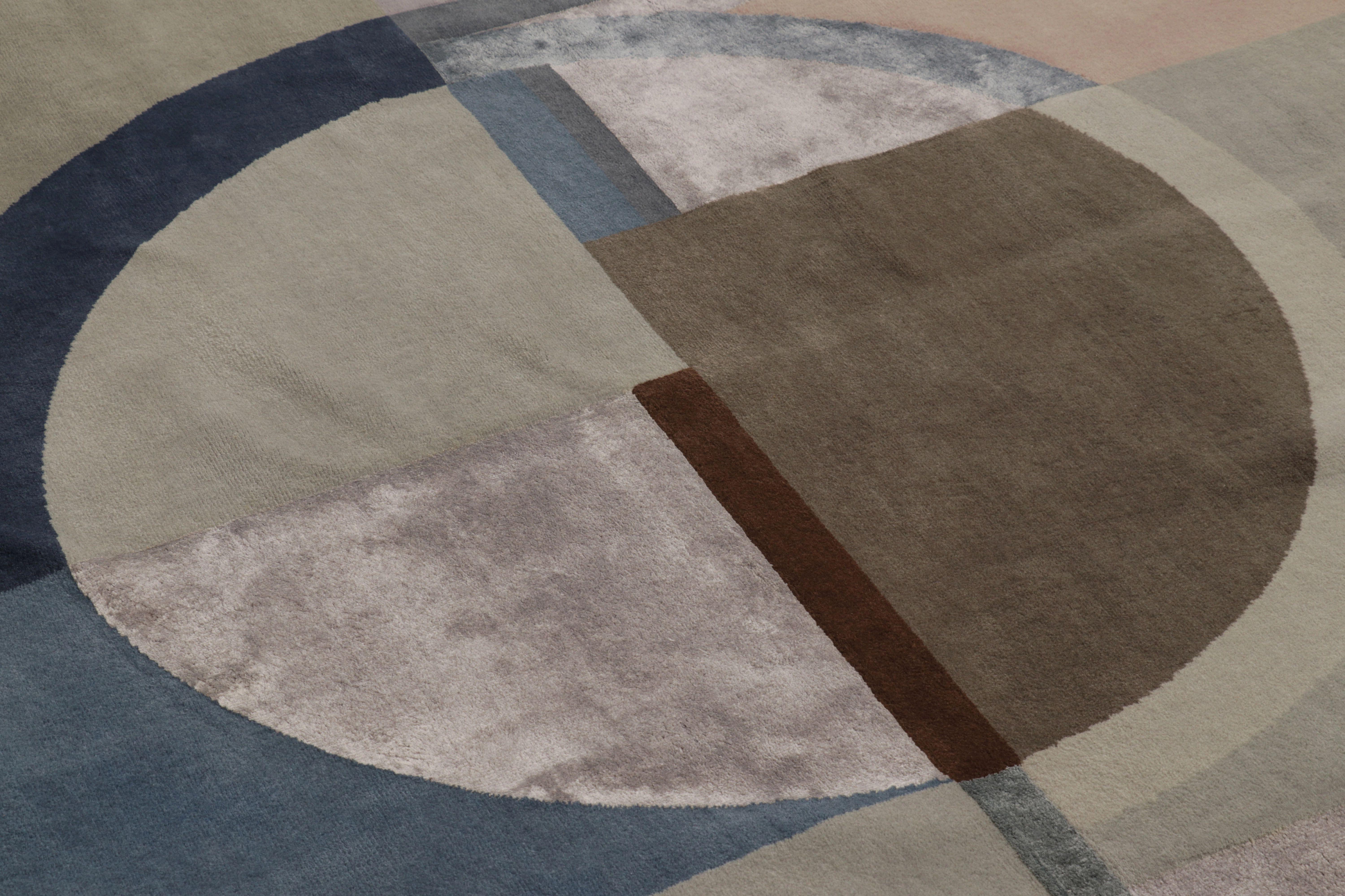 Rug & Kilim's Modern Rug in Mauve, Blau und Taupe Geometrische Collage (21. Jahrhundert und zeitgenössisch) im Angebot