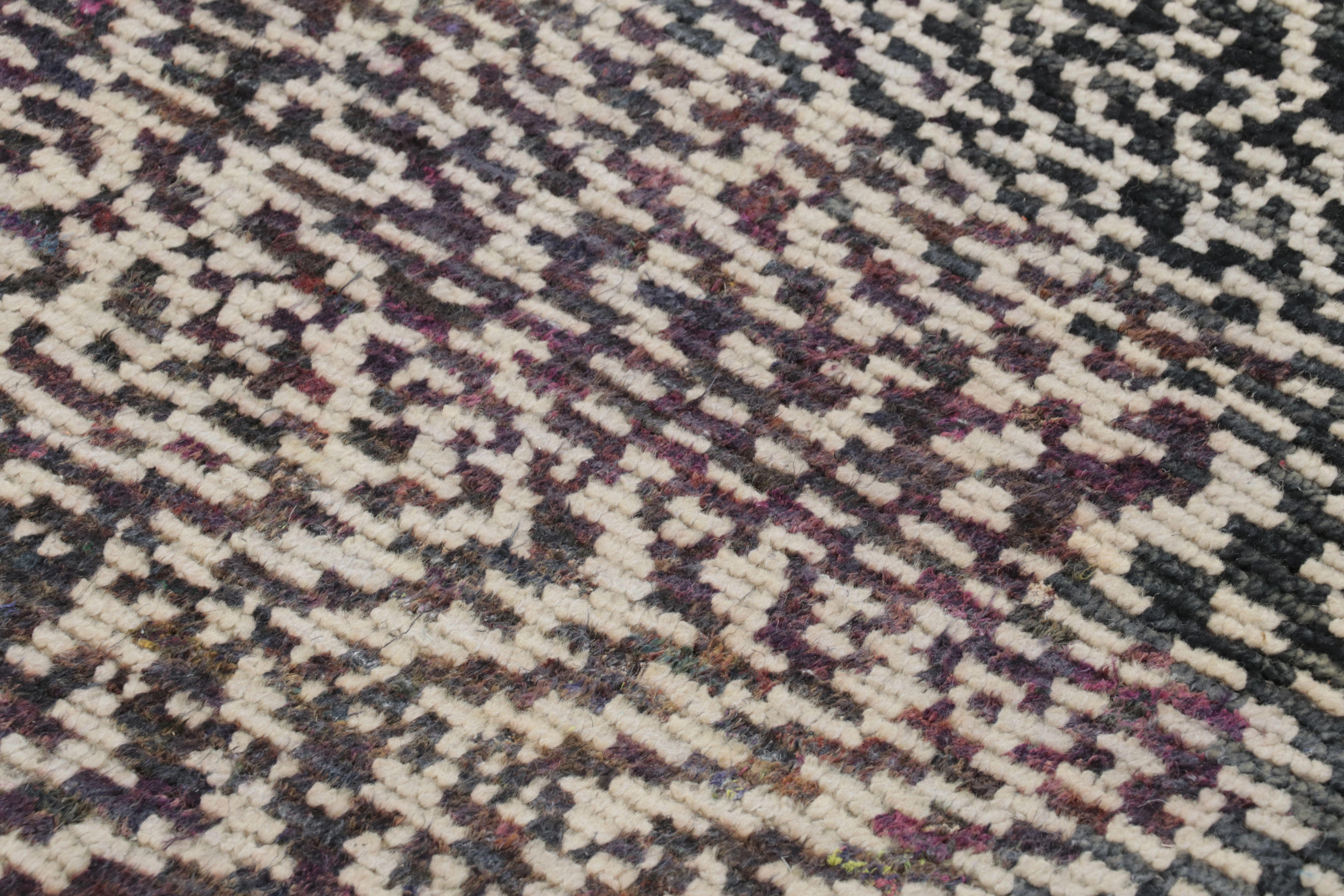 Rug & Kilim's Modern Rug in Monochromatic Black and White Abstract Pattern (Indisch) im Angebot