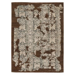 Tapis moderne de Rug 
Kilim en colonnes florales obscurcies sur brun chocolat