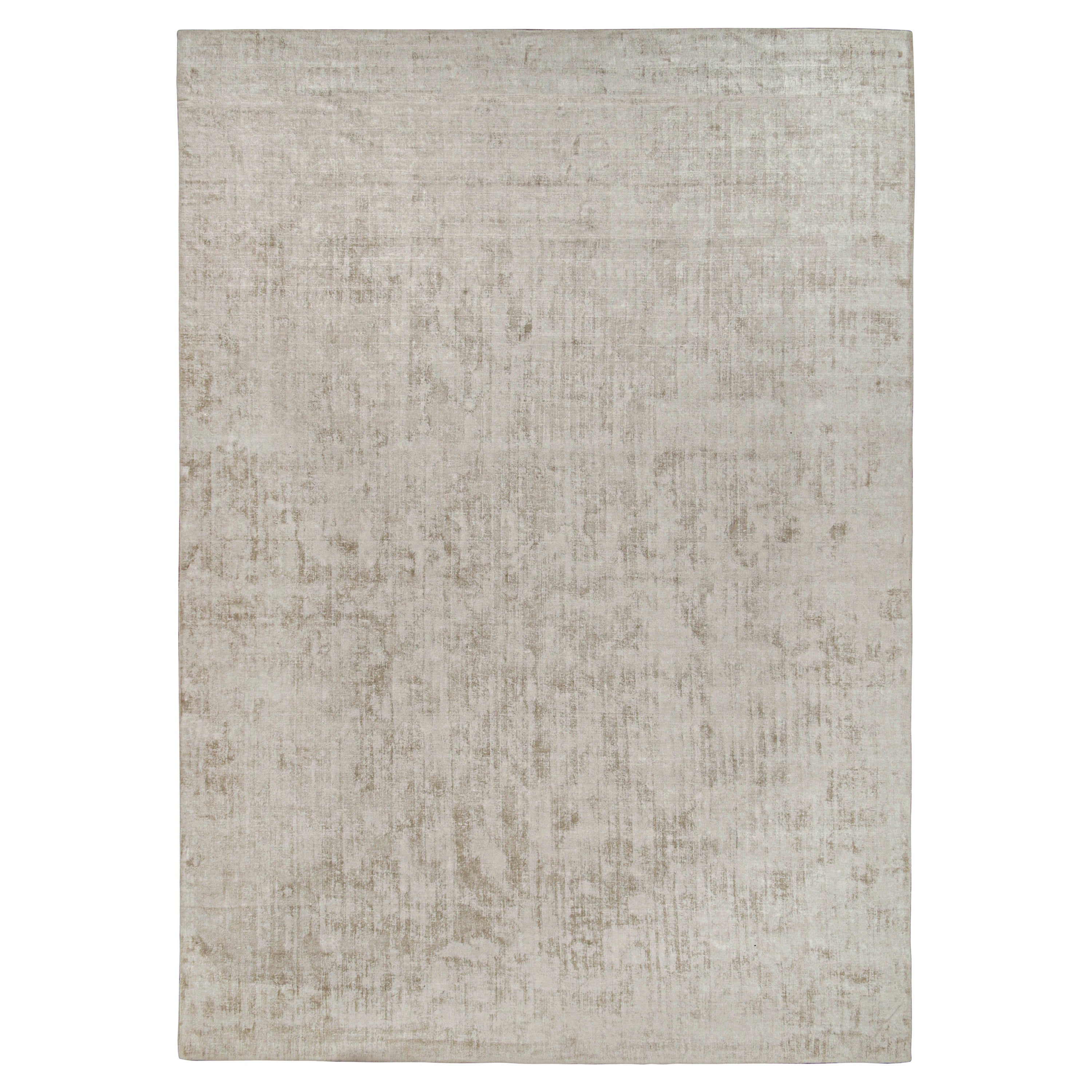 This contemporary 14x20 palace-sized rug is a grand new entry to Rug & Kilim’s Modern Collection. Hand-knotted in art silk and cotton. 

Connoisseurs will note this piece is from our new Light on Loom line, which includes quicker custom capabilities