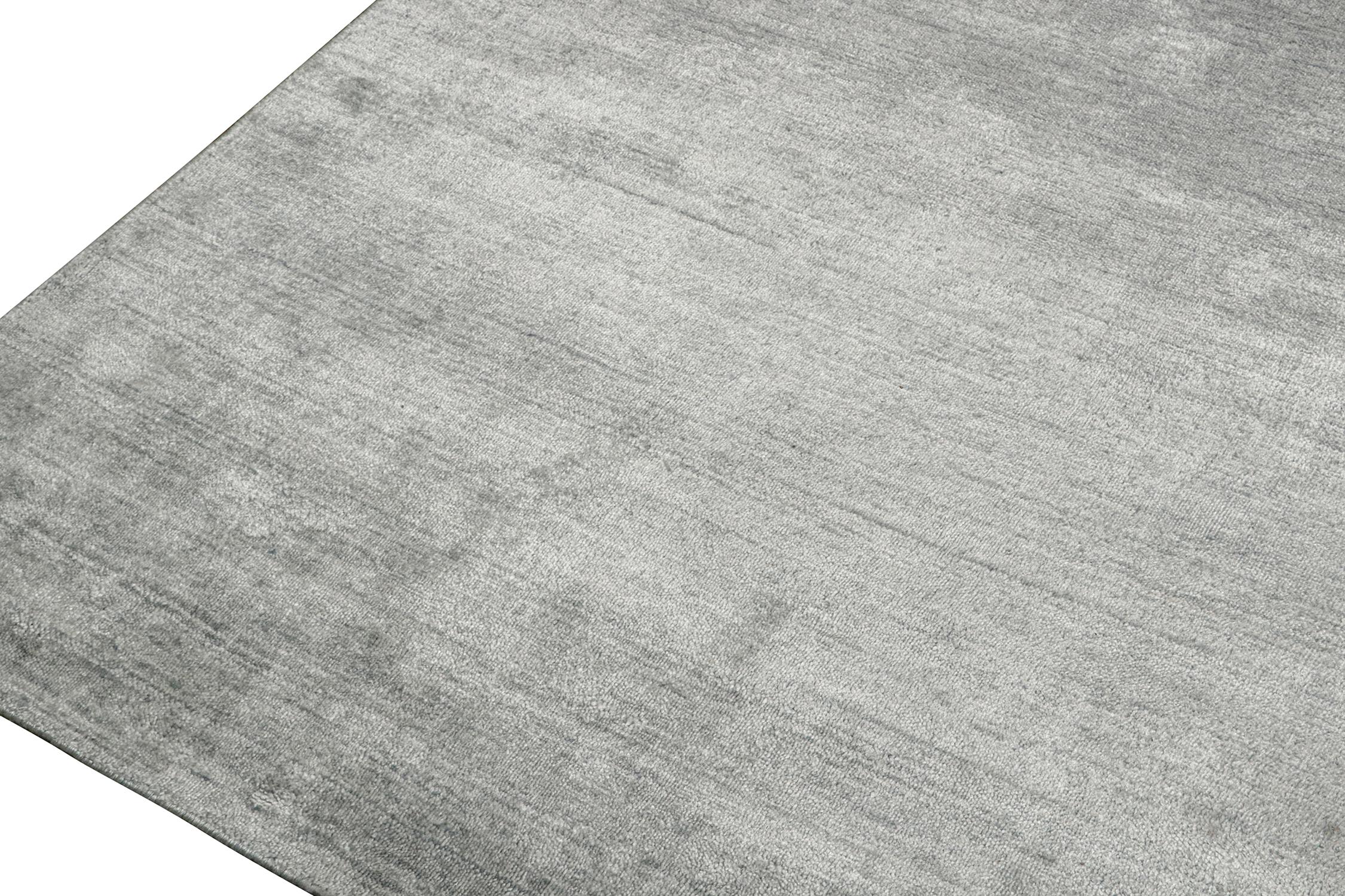 Noué à la main Tapis Modernity de Rug & Kilim en gris uni et rayures Off-White en vente