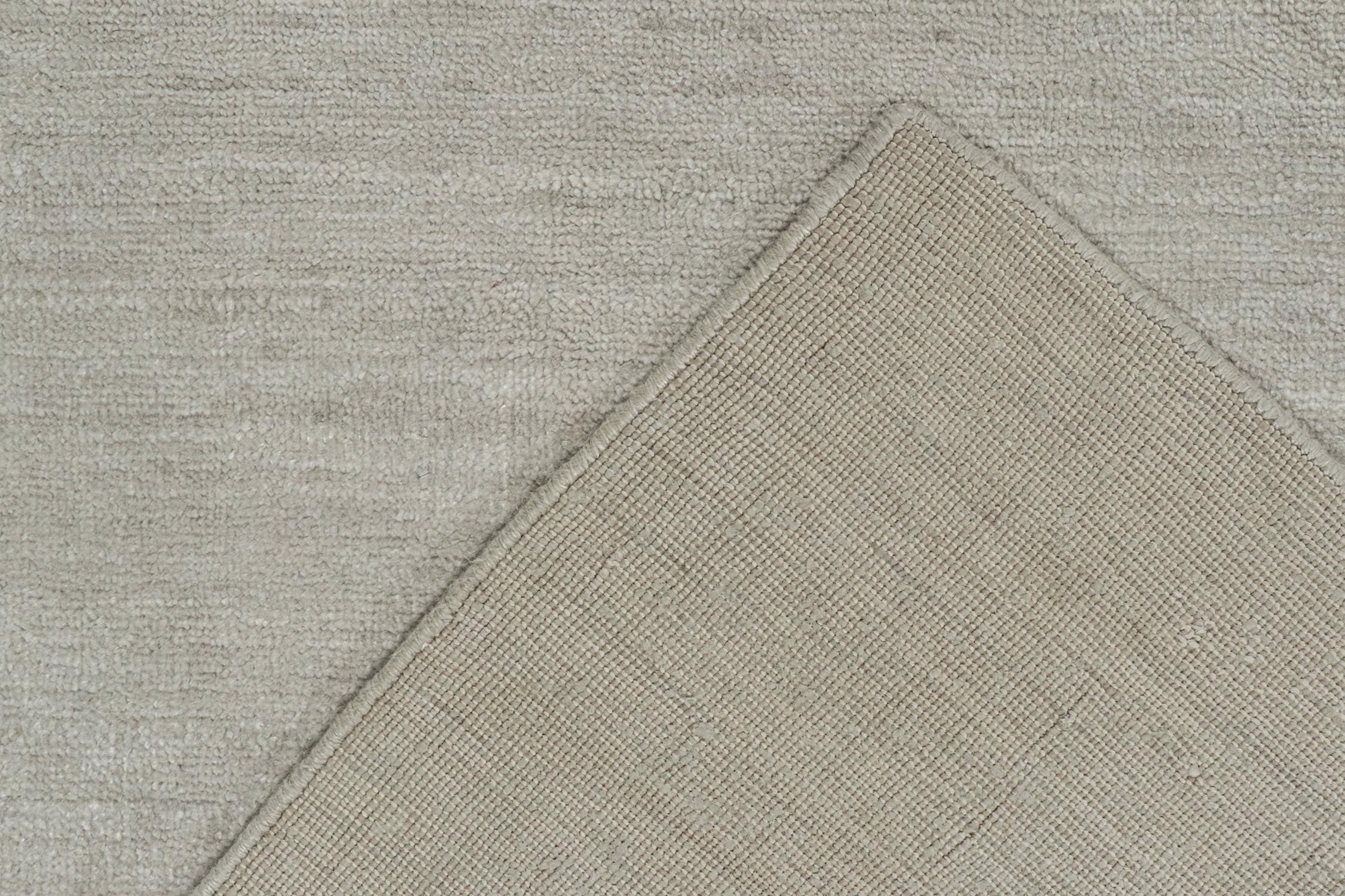 Silk Rug & Kilim’s Modern Rug in Solid Gray and Off-White Striae For Sale