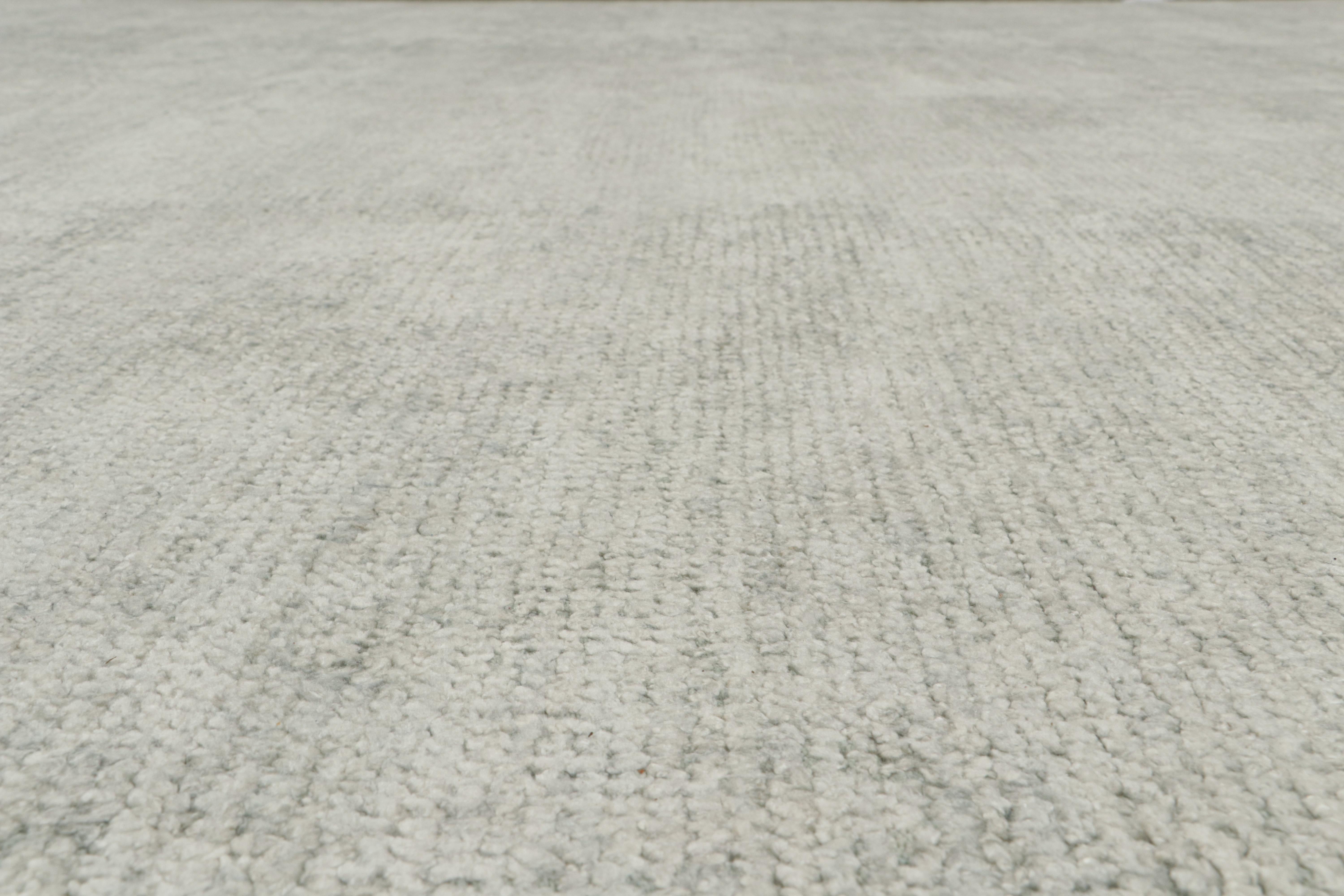 Hand-Knotted Rug & Kilim’s Modern Rug in Solid Silver-Gray Tone-on-tone Striae For Sale