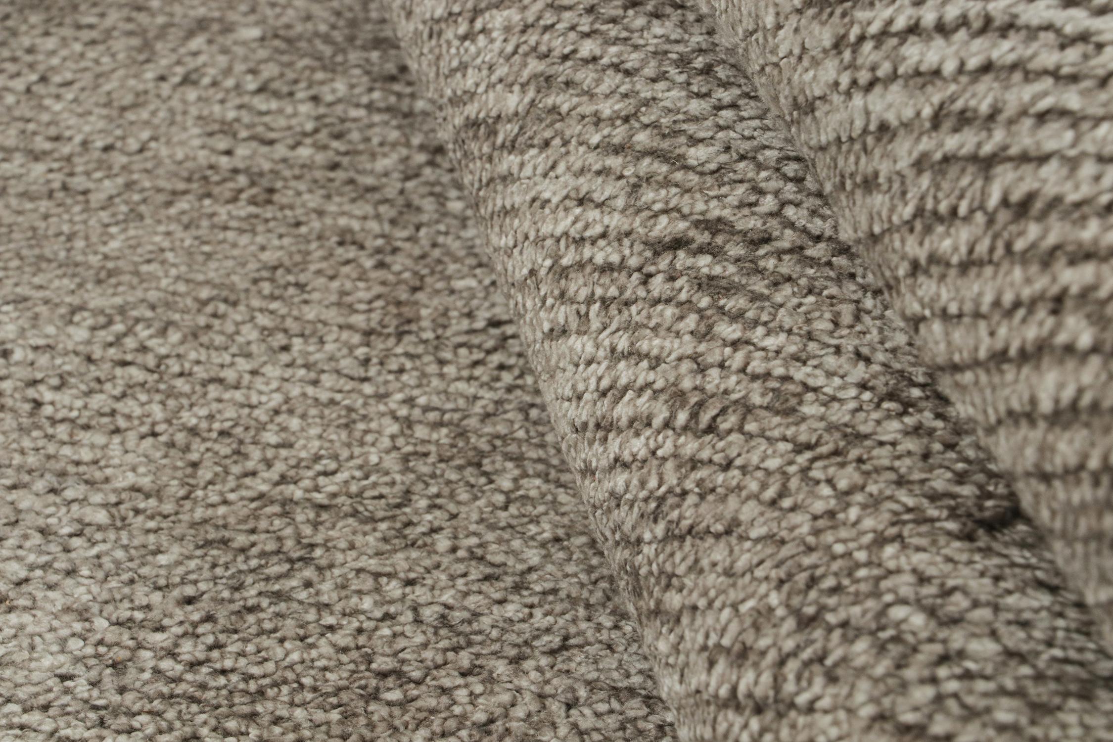 Rug & Kilim’s Modern rug in Solid Silver-Gray Tone-on-Tone Striae