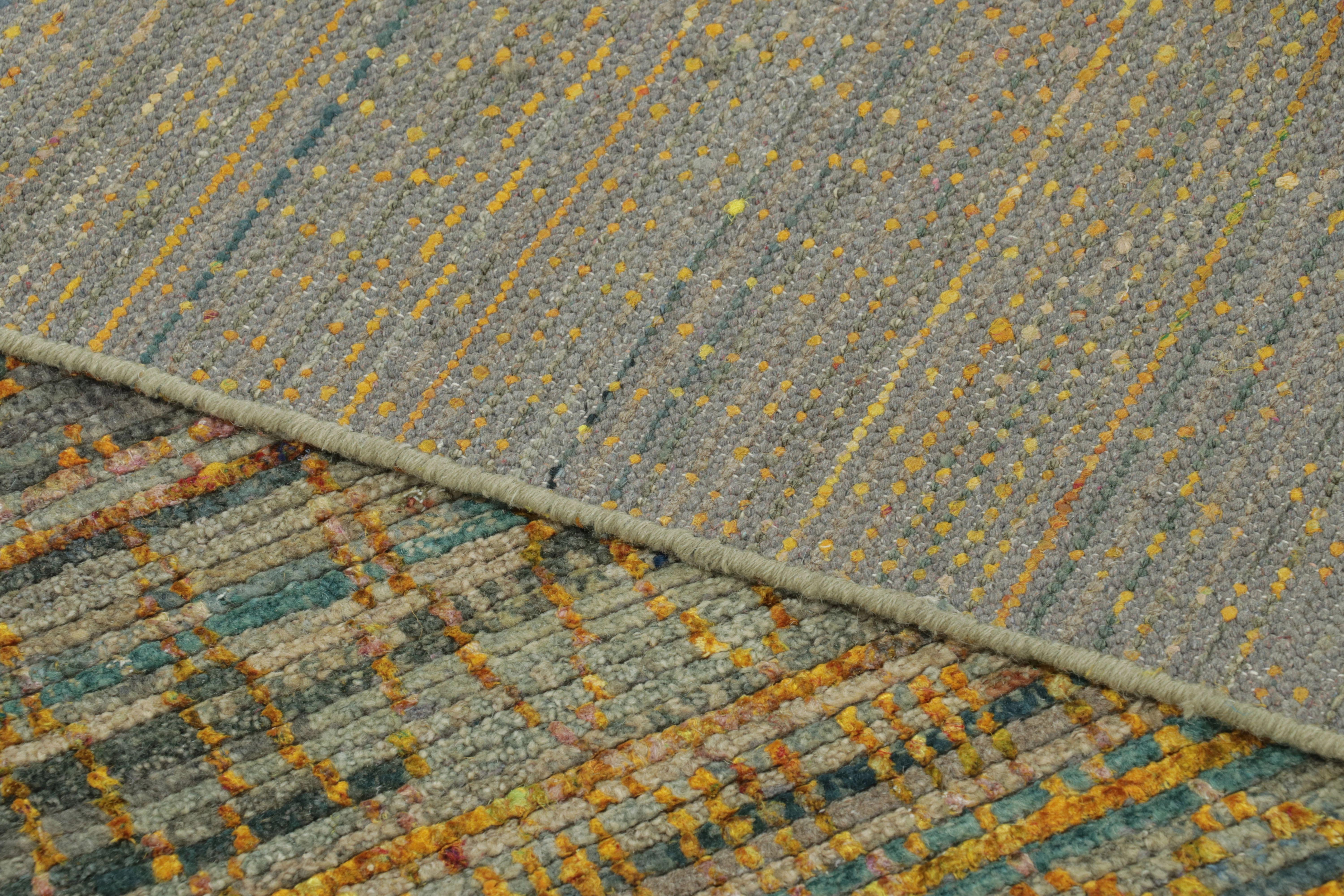 Moderner Teppich von Rug & Kilim in Stahlblau und oxidierten Goldstreifen (Seide) im Angebot
