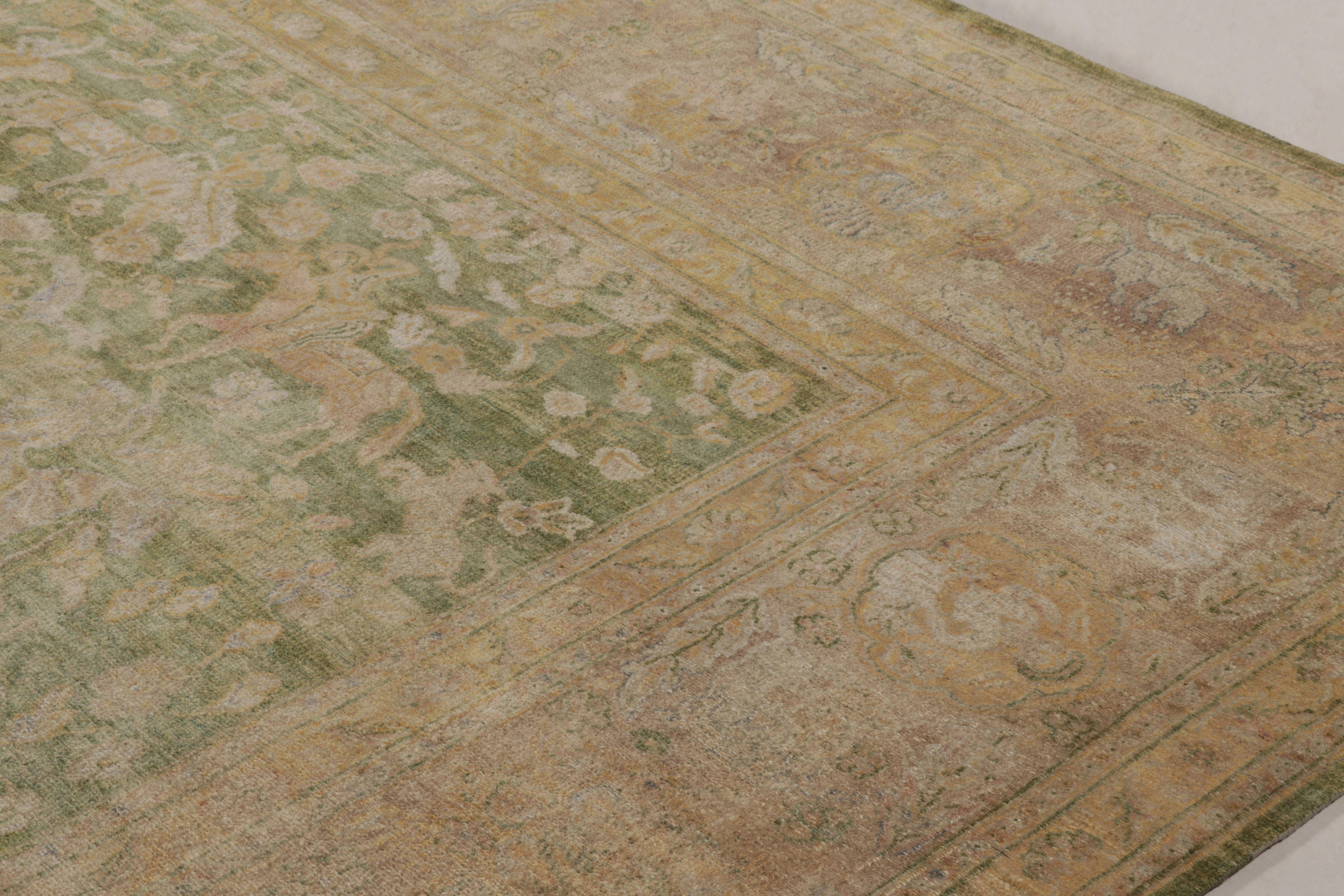 Alfombra moderna de Rug & Kilim con diseño pictórico 