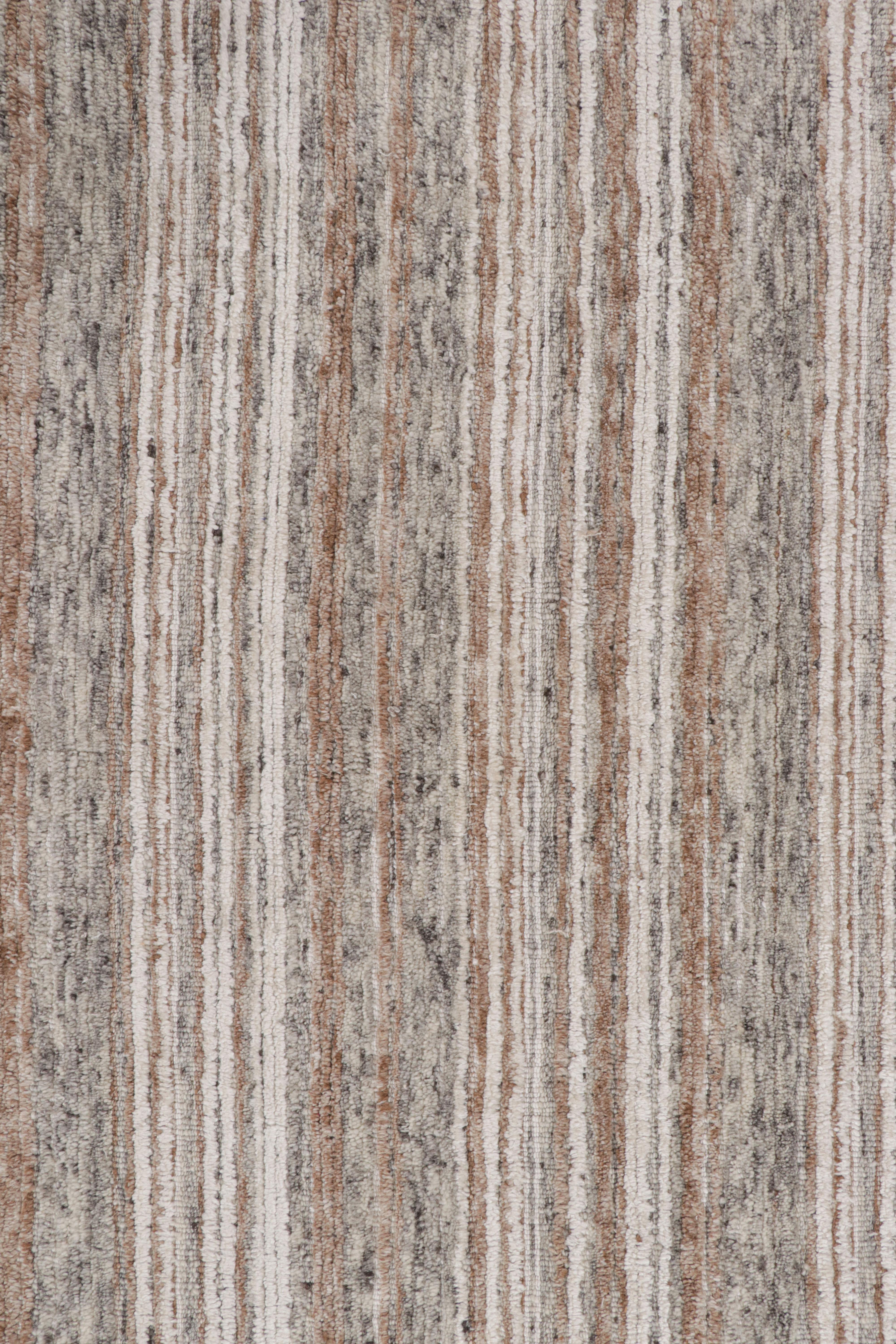 Rug & Kilim's Modern Rug with Beige/Brown, White and Gray Stripes (Tapis moderne à rayures beige/brun, blanches et grises) Neuf - En vente à Long Island City, NY