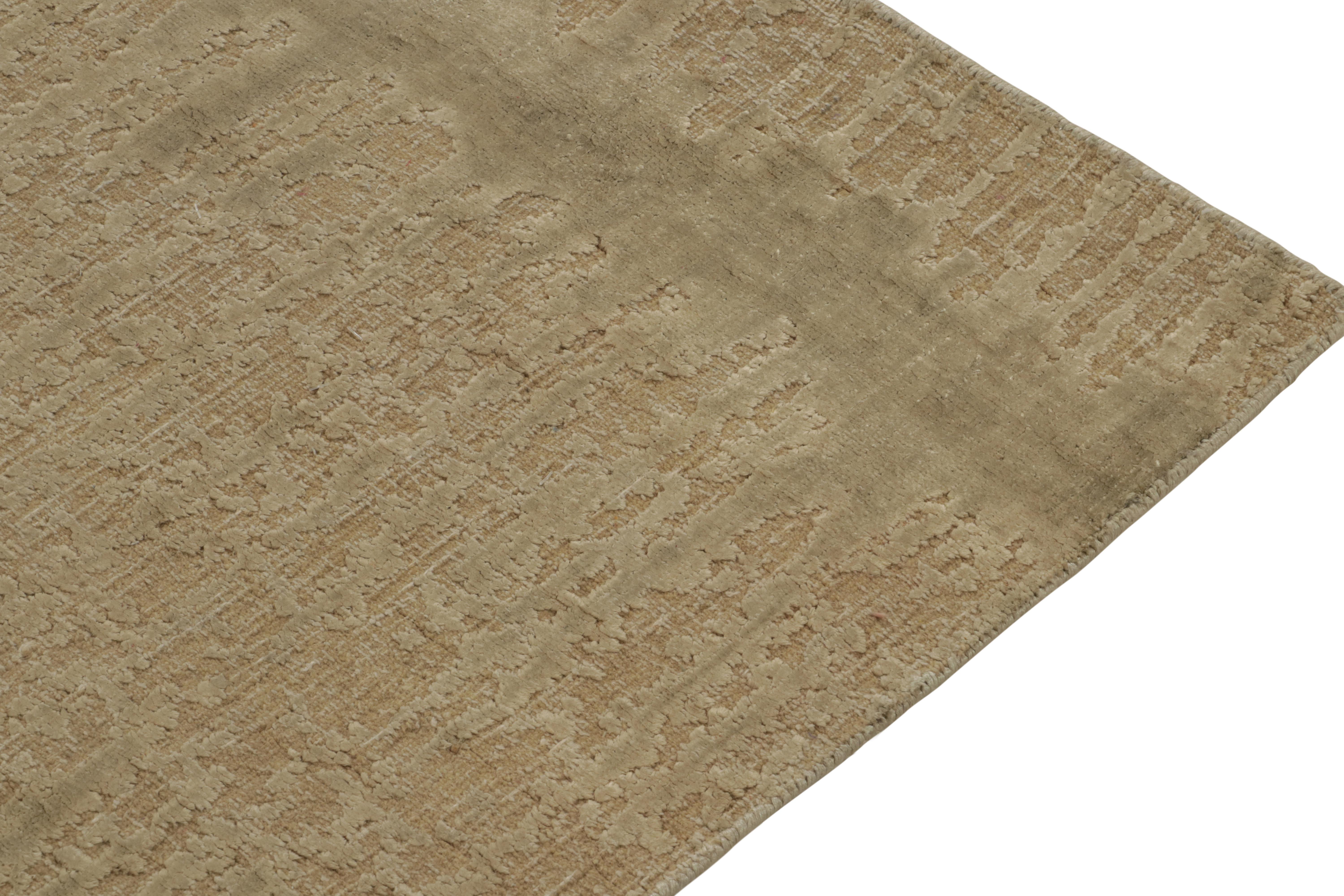 Rug & Kilim’s Modern Runner in Beige-Brown High-Low Abstract Pattern In New Condition For Sale In Long Island City, NY