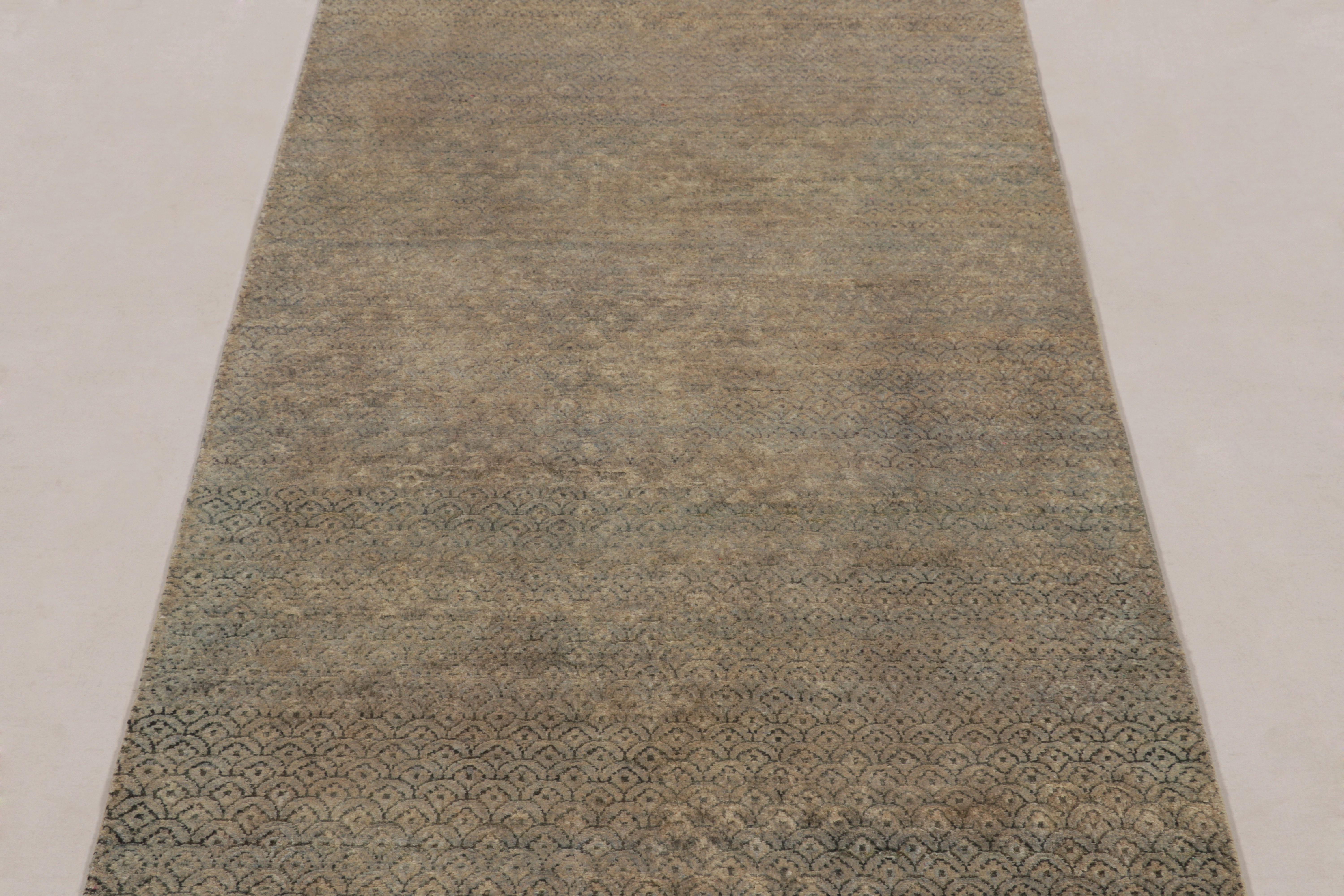 Indian Rug & Kilim’s Modern Runner Rug in Faint Geometric Lattice, Scale Patterns For Sale