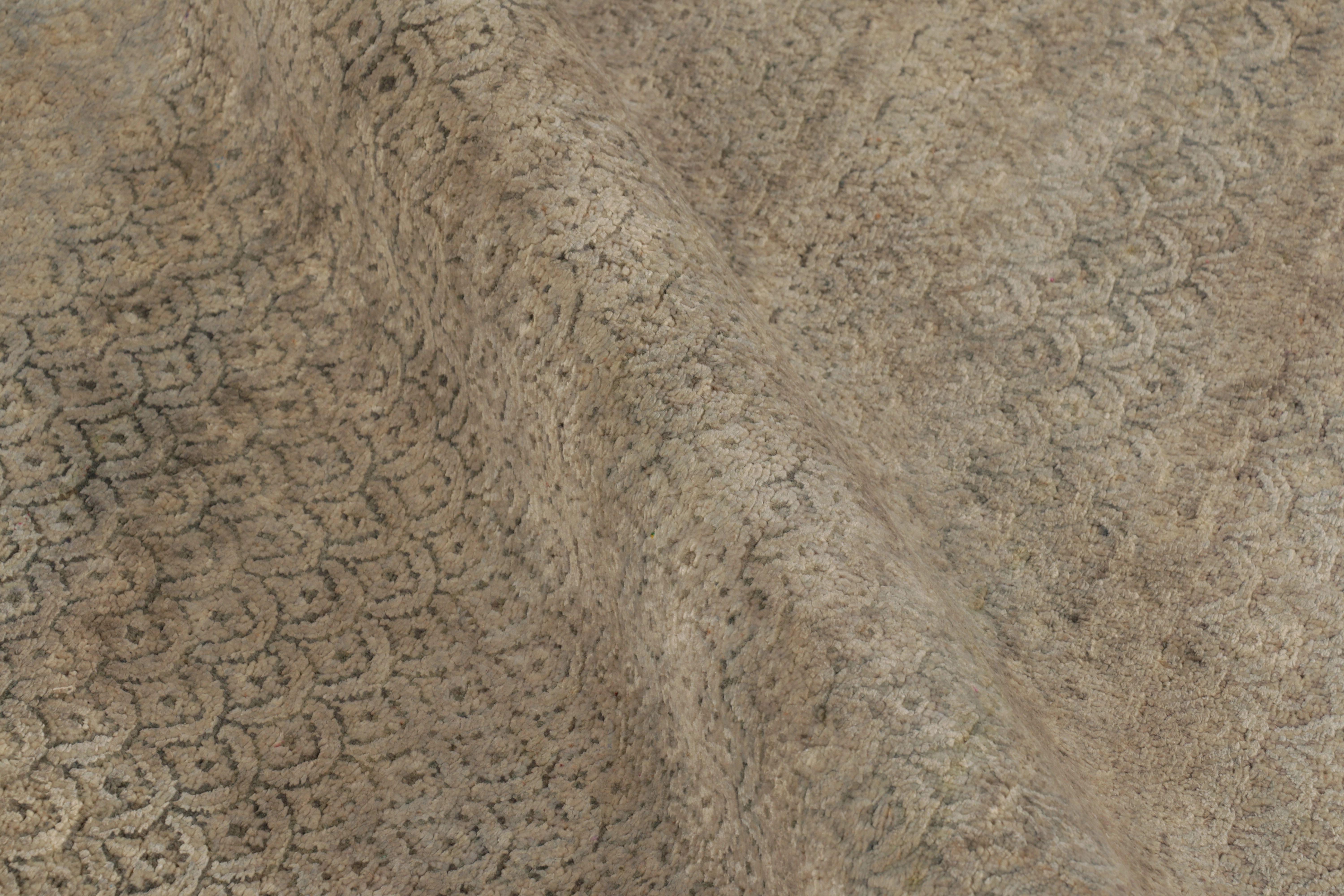 Wool Rug & Kilim’s Modern Runner Rug in Faint Geometric Lattice, Scale Patterns For Sale