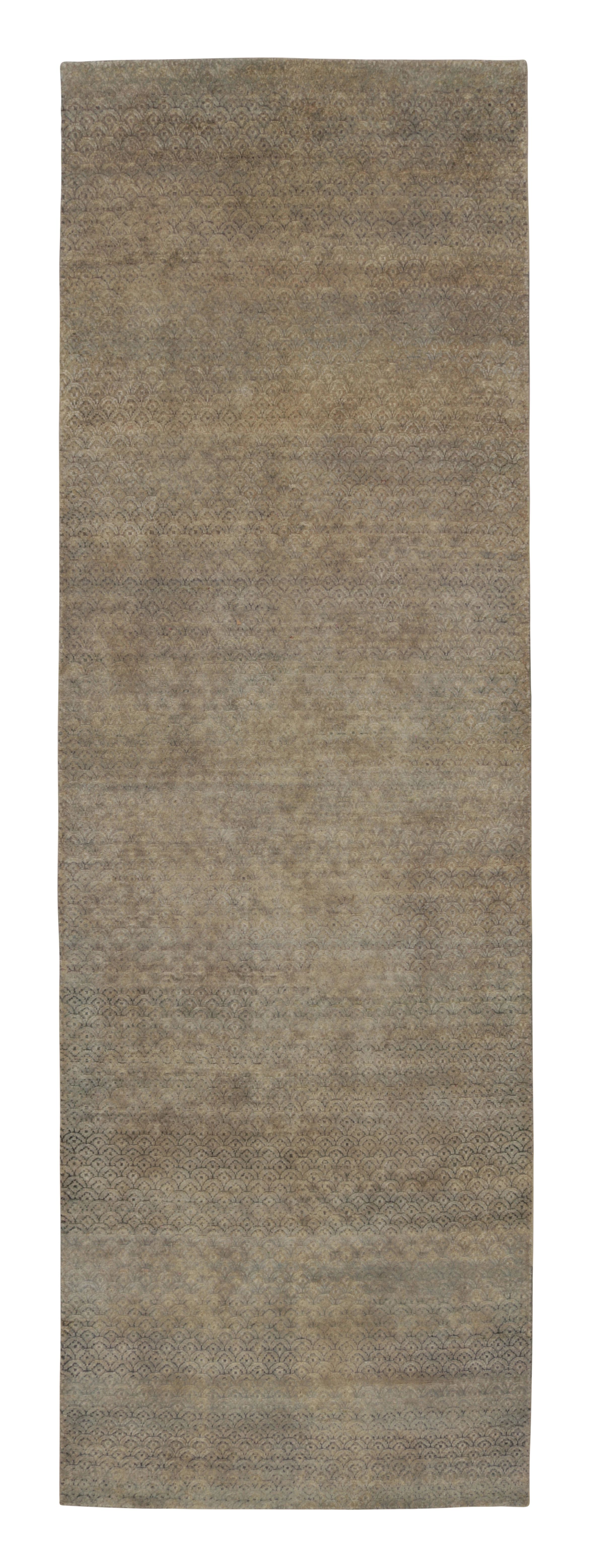 Rug & Kilim’s Modern Runner Rug in Faint Geometric Lattice, Scale Patterns