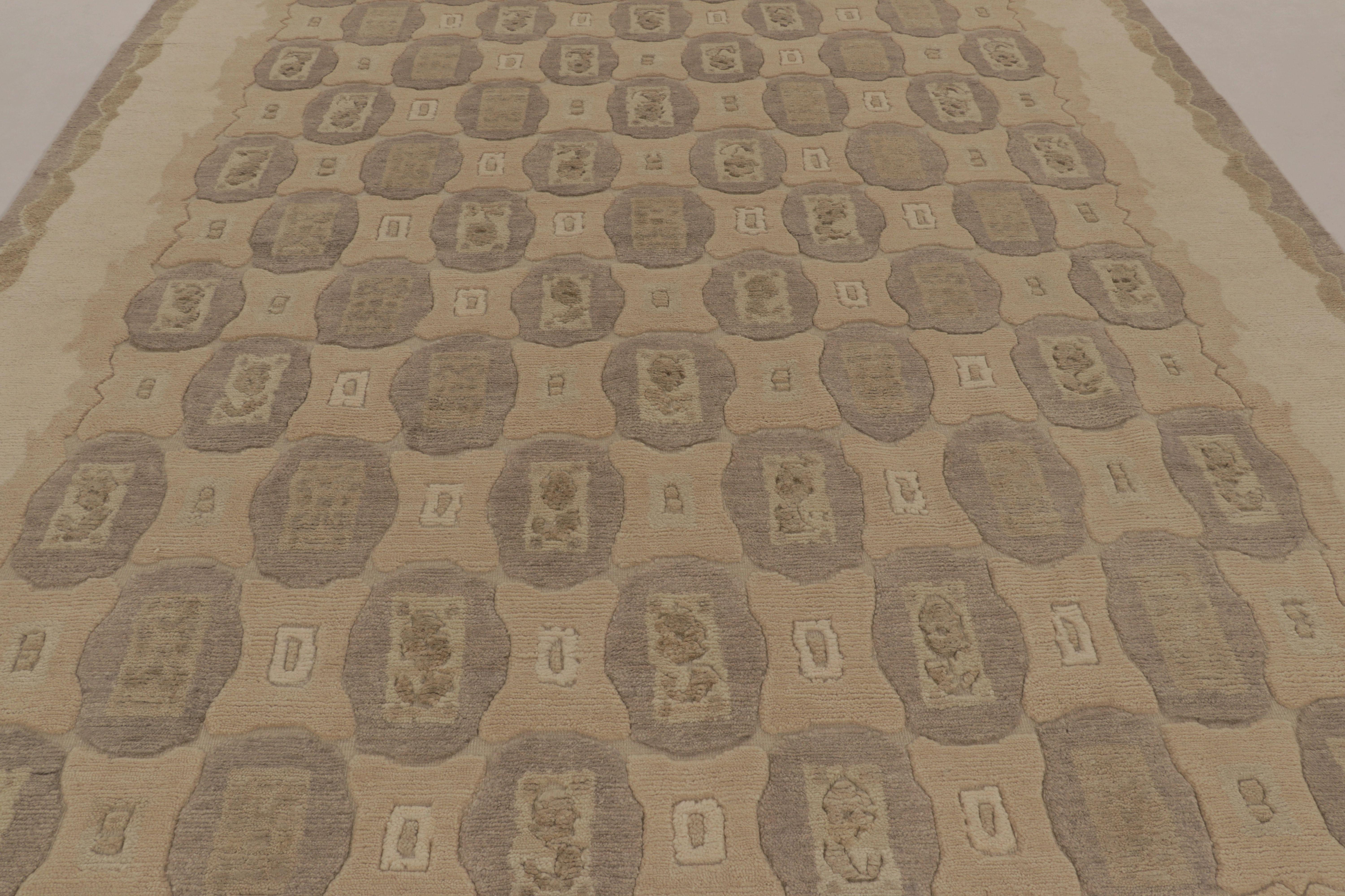 Rug & Kilim's Modern Scandinavian Style Teppich mit beige-braunen geometrischen Mustern (Wolle) im Angebot