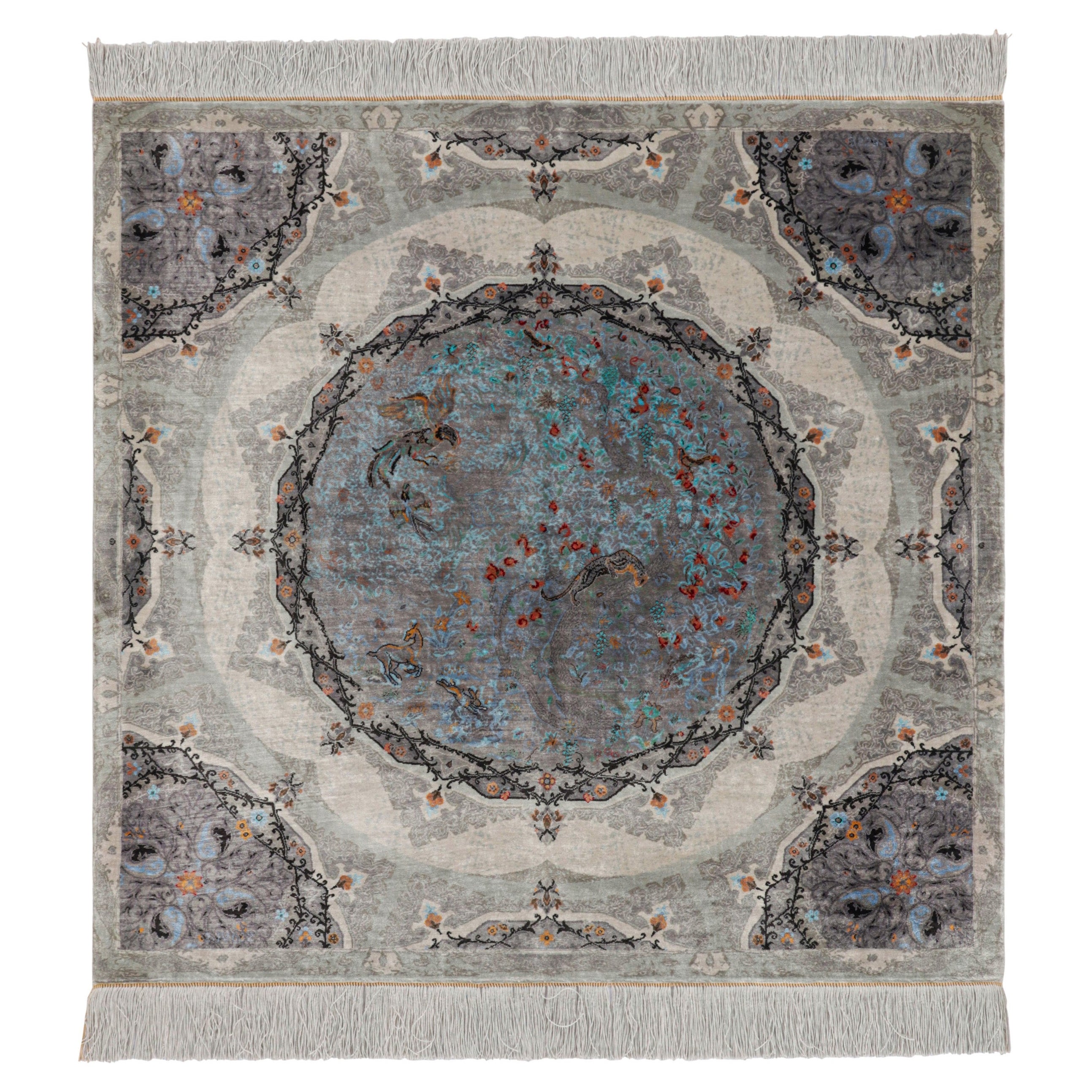 Rug & Kilim's Moderner quadratischer Teppich in Silber, Schwarz und Blau mit Medaillon Shekar im Angebot