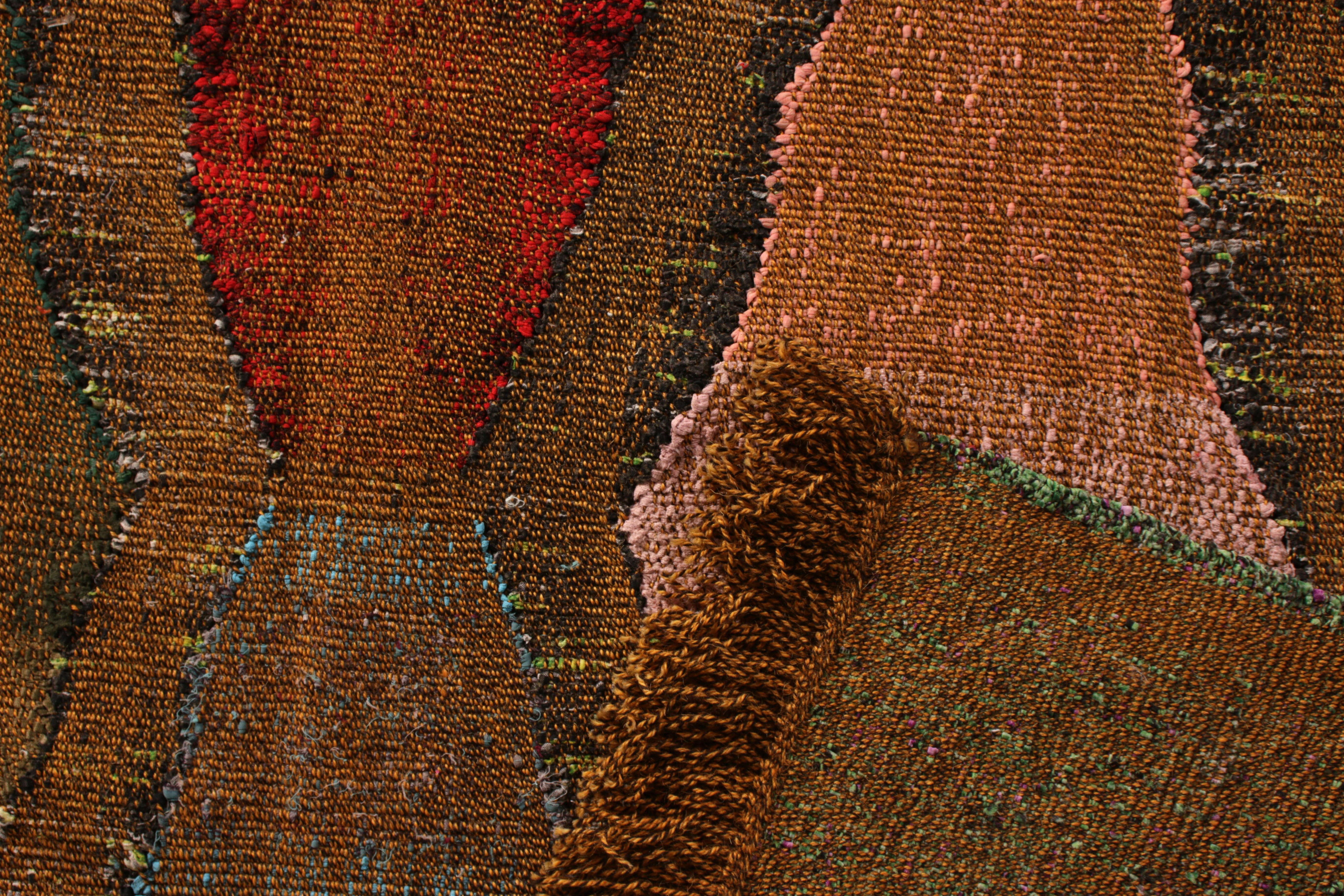 Rug & Kilim's Modern Striped Kilim Geometric Gold Yellow Flat-Weave In Good Condition For Sale In Long Island City, NY