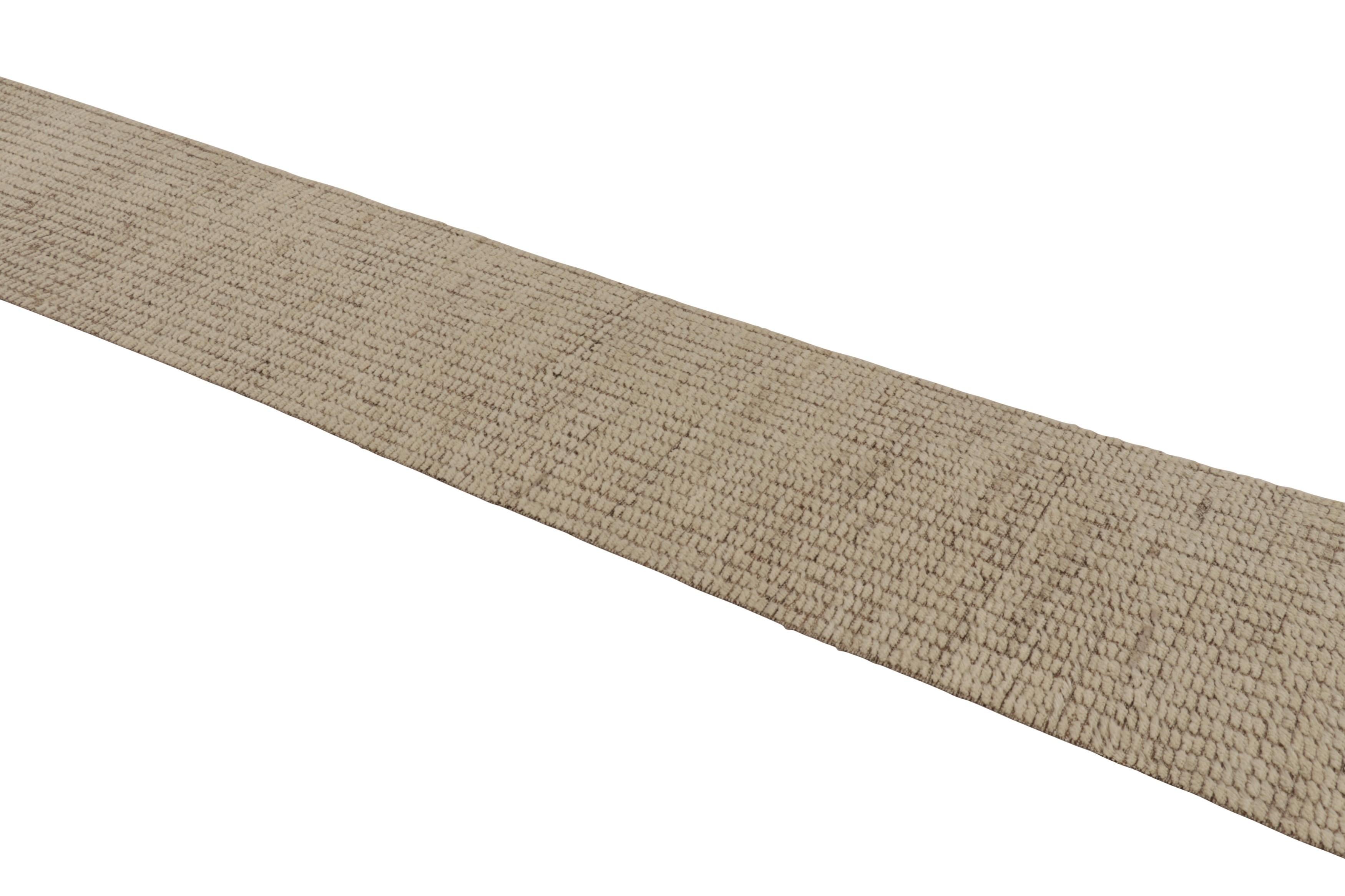 Tejido a mano en lana, este tapete extralargo de 2x16 representa una nueva y emocionante textura tipo boucle, de una nueva e inventiva colección contemporánea de tejido plano de las colecciones de alfombras Modern y Textural de Rug & Kilim.

Sobre