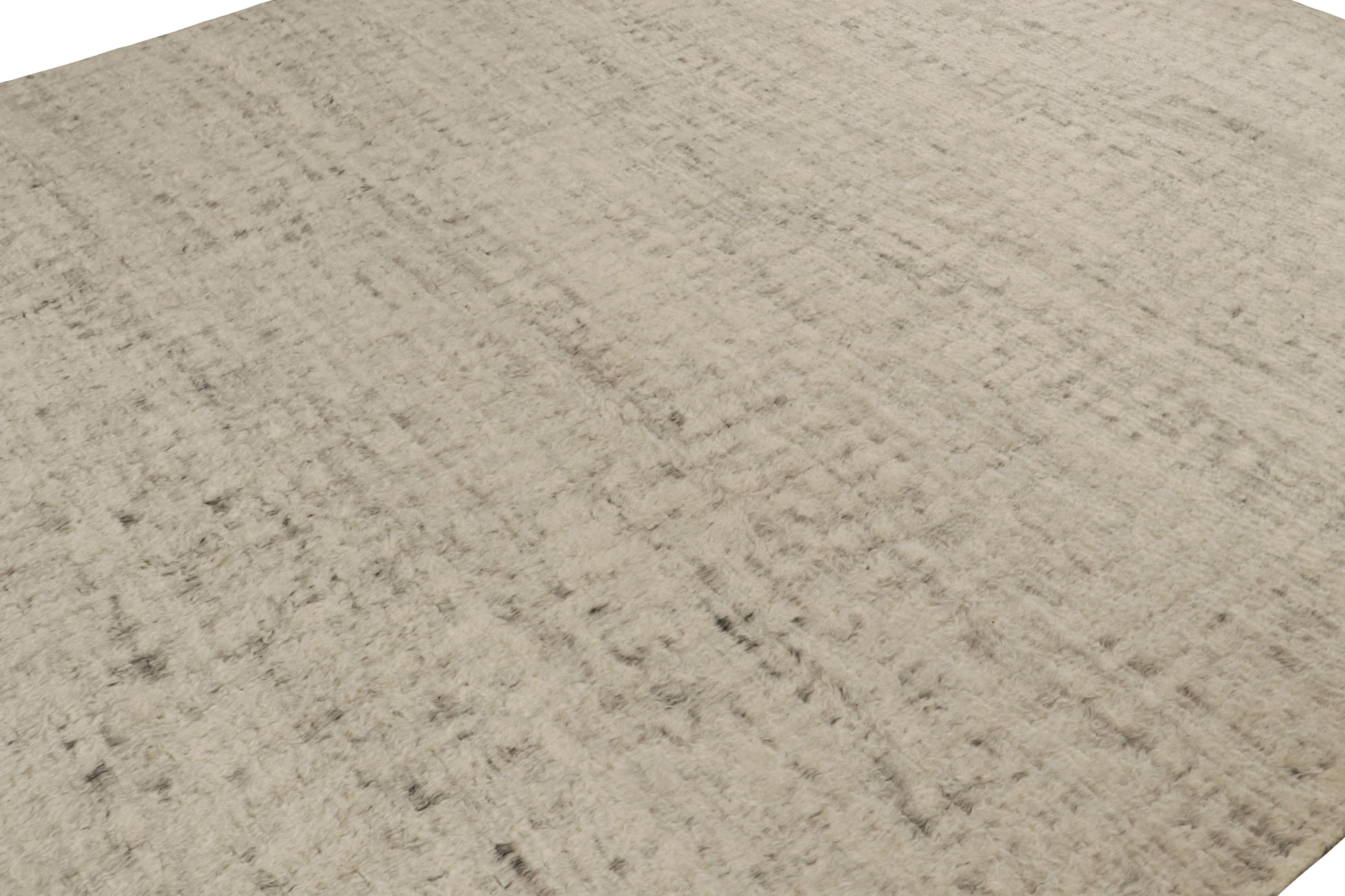 Rug & Kilim’s Modern Textural Rug in Beige and Brown Salt and Pepper Tones In New Condition For Sale In Long Island City, NY