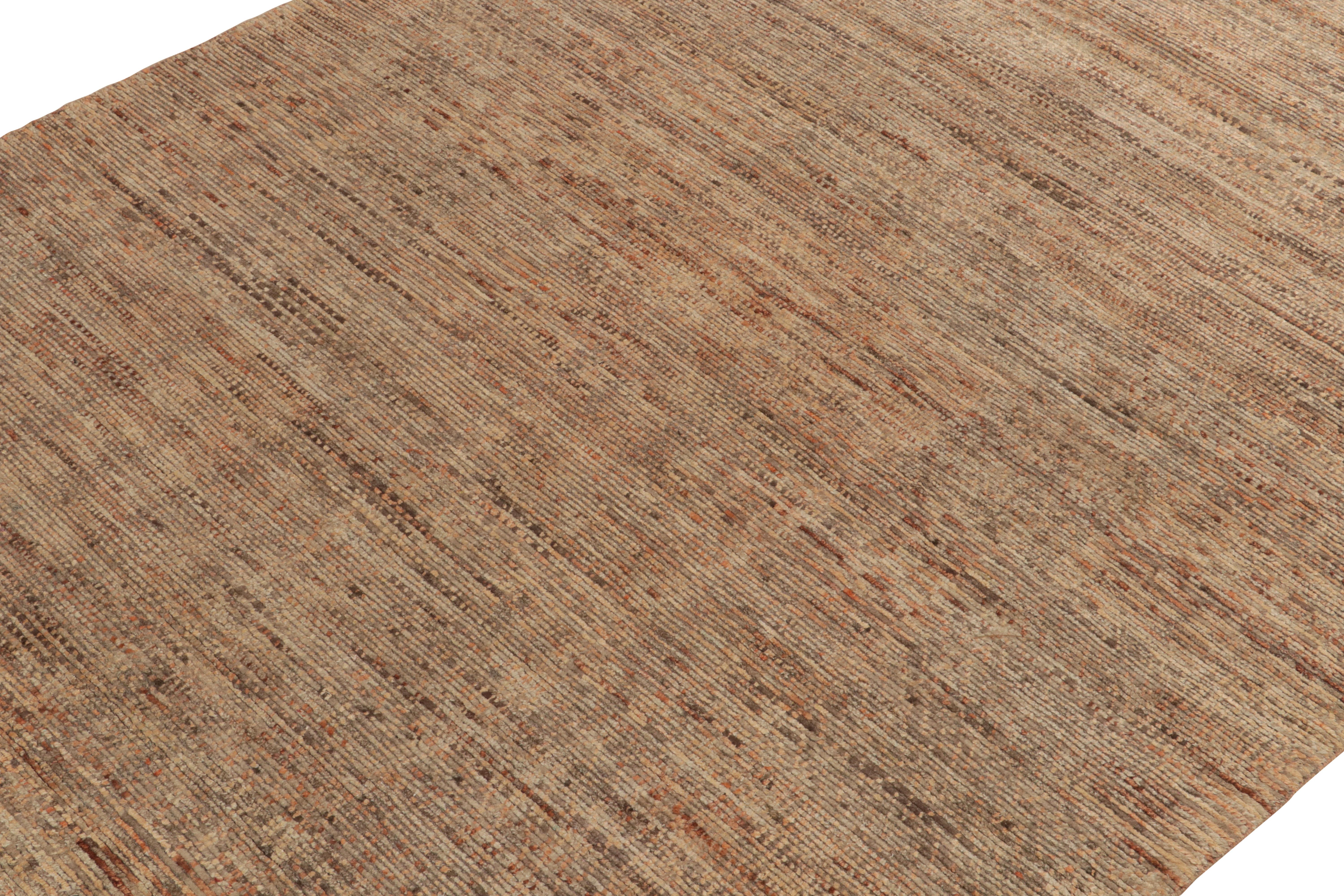 Rug & Kilim’s Modern Textural Rug in Beige-Brown and Orange Striae Patterns In New Condition For Sale In Long Island City, NY