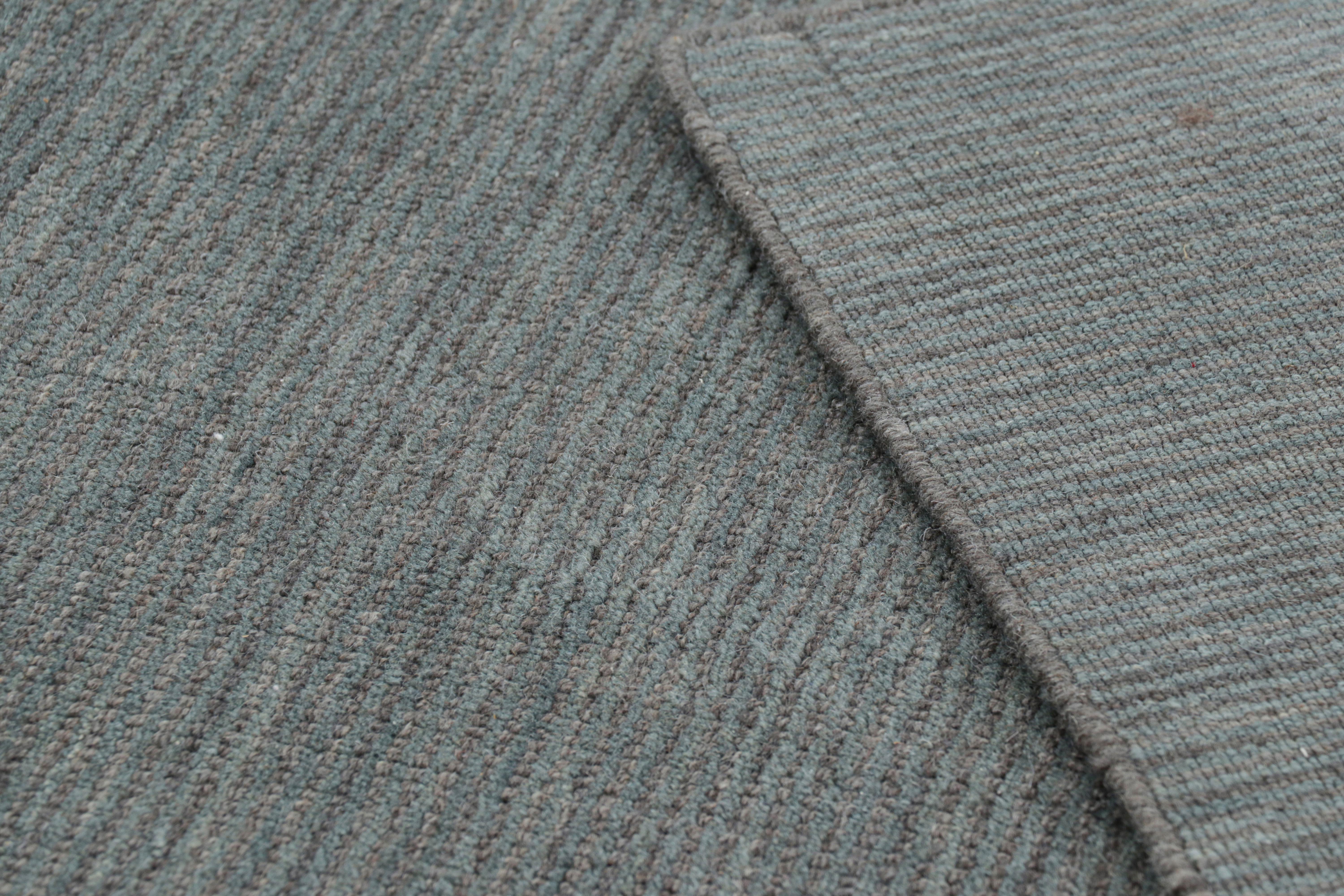 Alfombra de textura moderna Rug & Kilim en tonos grises y estrías Lana en venta