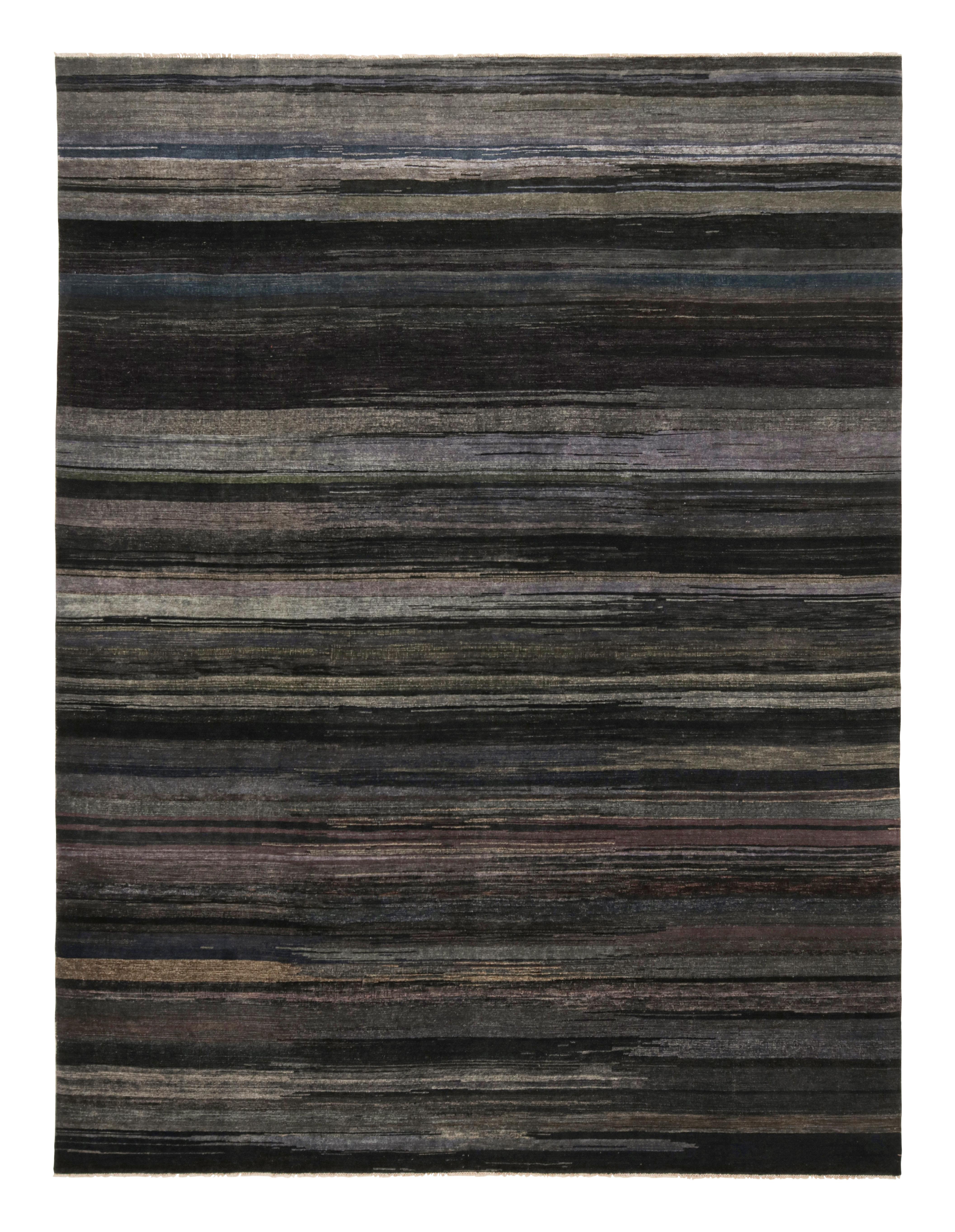 Moderno Rug & Kilim: Tappeto moderno a righe e strisce in tonalità grigia. in vendita