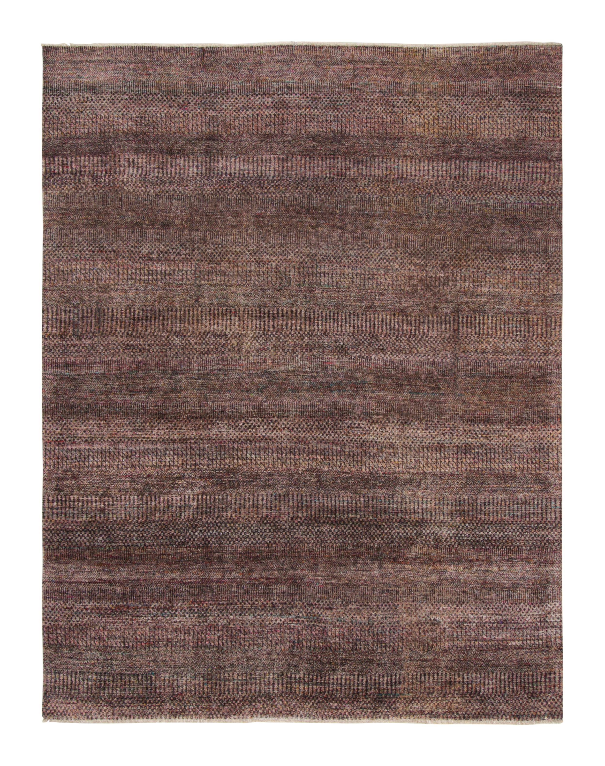 This 7x9 textural rug is an exciting new addition to the Texture of Color collection by Rug & Kilim, made with hand-knotted silk and a new take on the theme of this collection—particularly a vegetable dye like those used in antique or vintage rugs