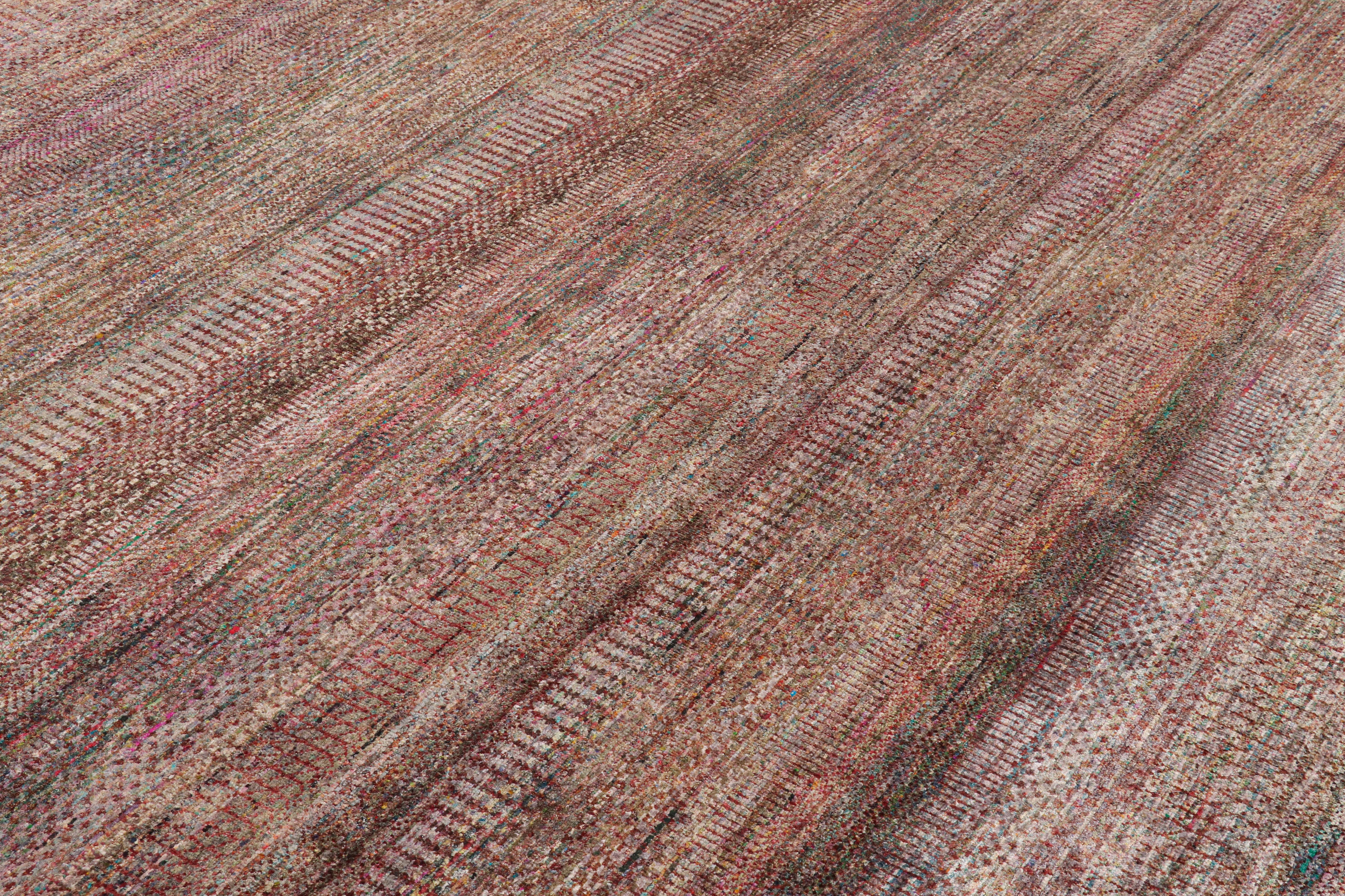 Moderno Rug & Kilim - Tappeto moderno con texture viola e striature policrome in vendita