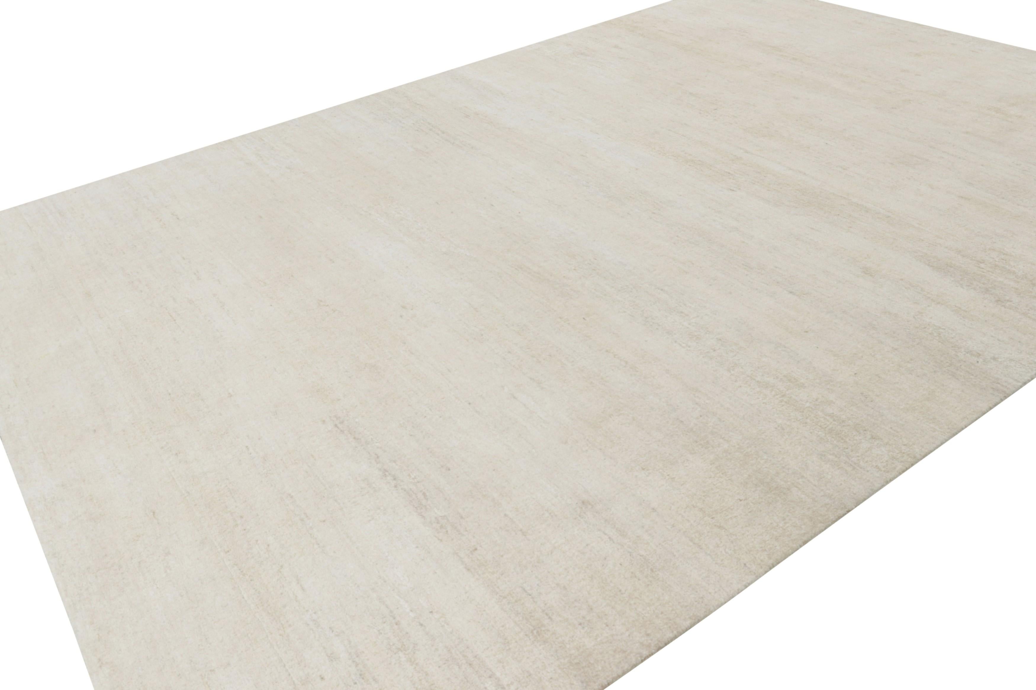 Indiano Rug & Kilim - Tappeto moderno con texture in tinta unita crema in vendita
