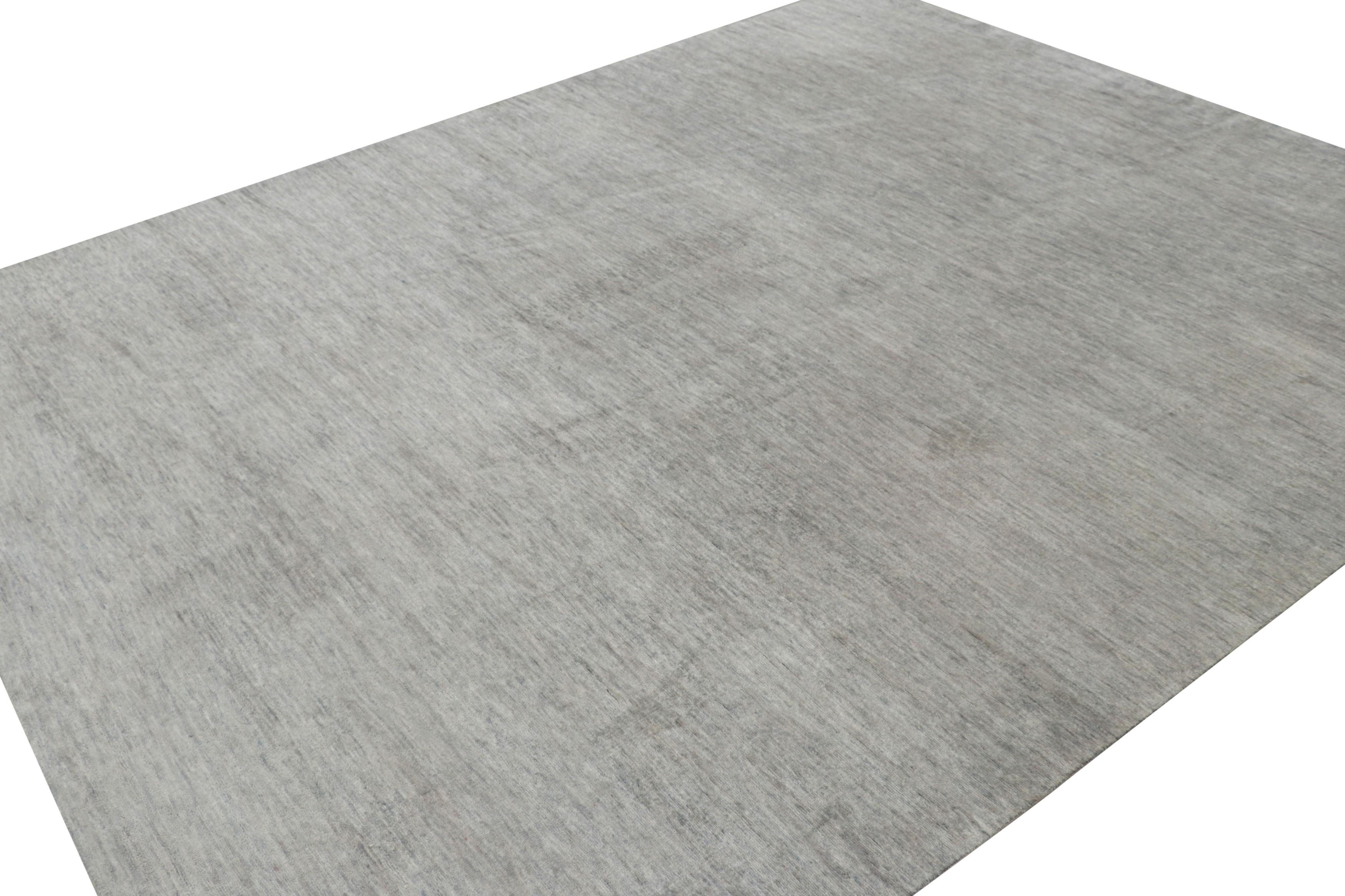 Indien Rug & Kilim's Modern Modern Textural Rug with Gray Striae (tapis texturé moderne avec des rayures grises) en vente