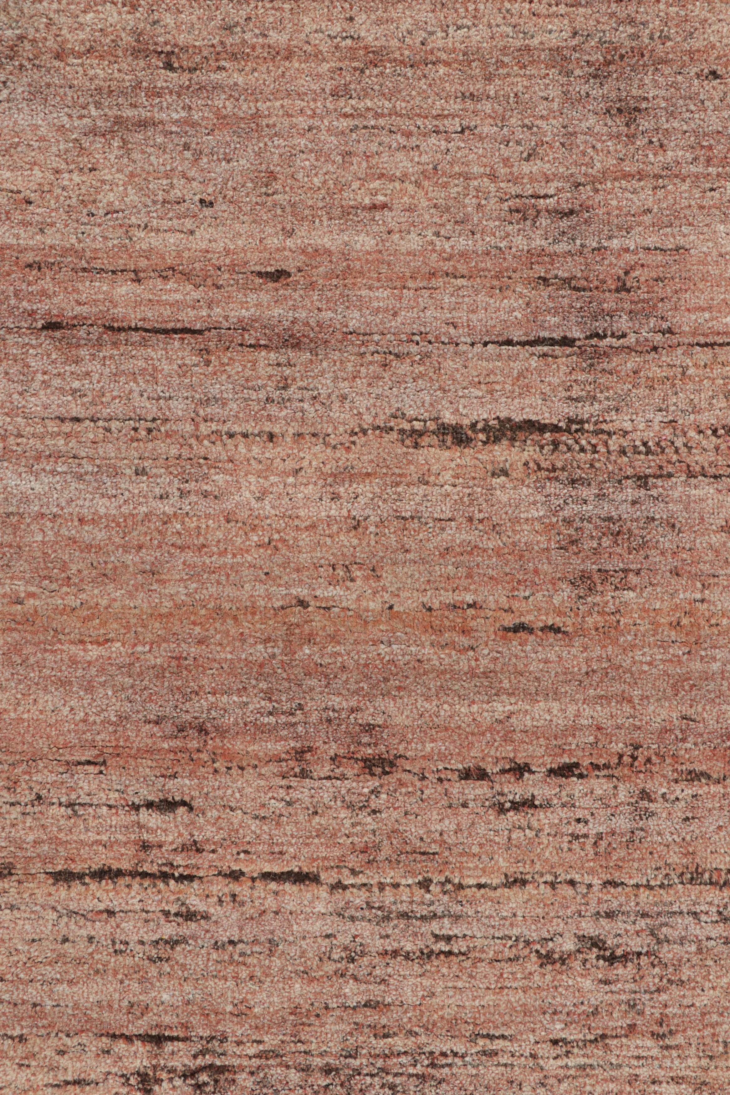 Contemporary Rug & Kilim’s Modern Textural Rug with Peach Pink and Beige Tones and Striae For Sale