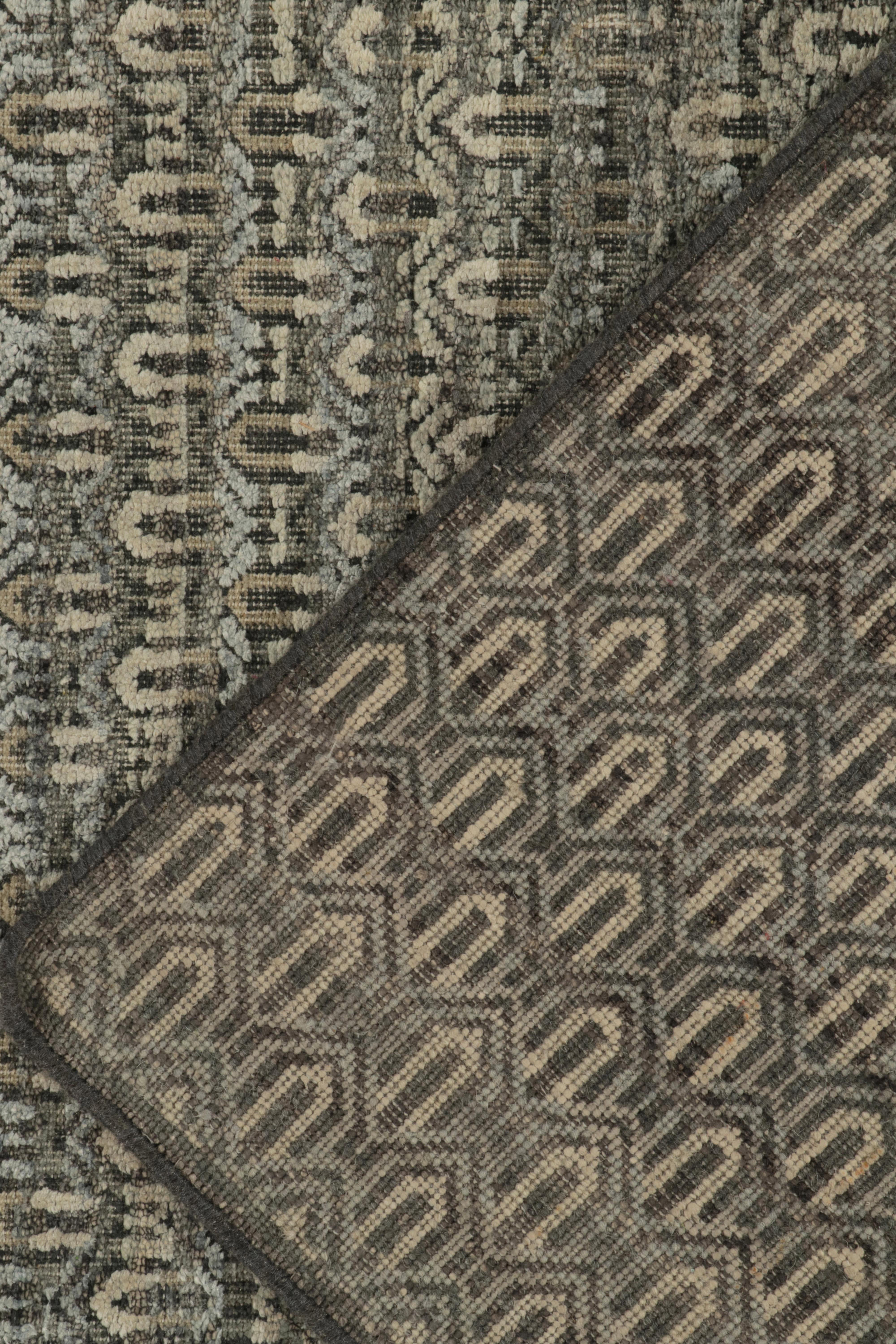 Moderner strukturierter Teppich & Kilims-Läufer in Beige, Weiß & Blau mit geometrischem Muster (Wolle) im Angebot