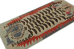 Rug & Kilim - Tappeto moderno in pelle di tigre tibetana con motivi pittorici