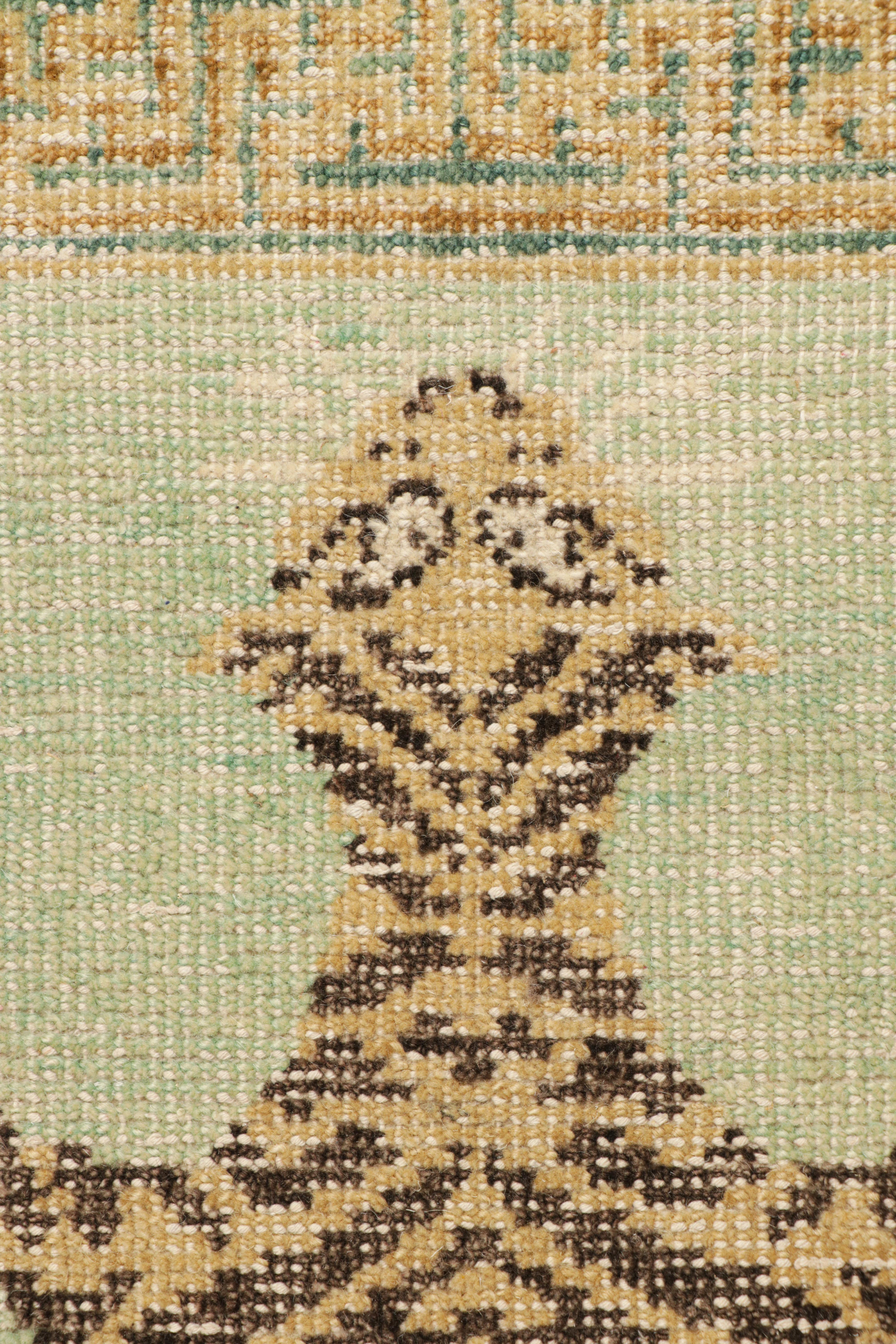 Moderno Rug & Kilim - Tappeto pittorico moderno in pelle di tigre in verde, beige e nero in vendita