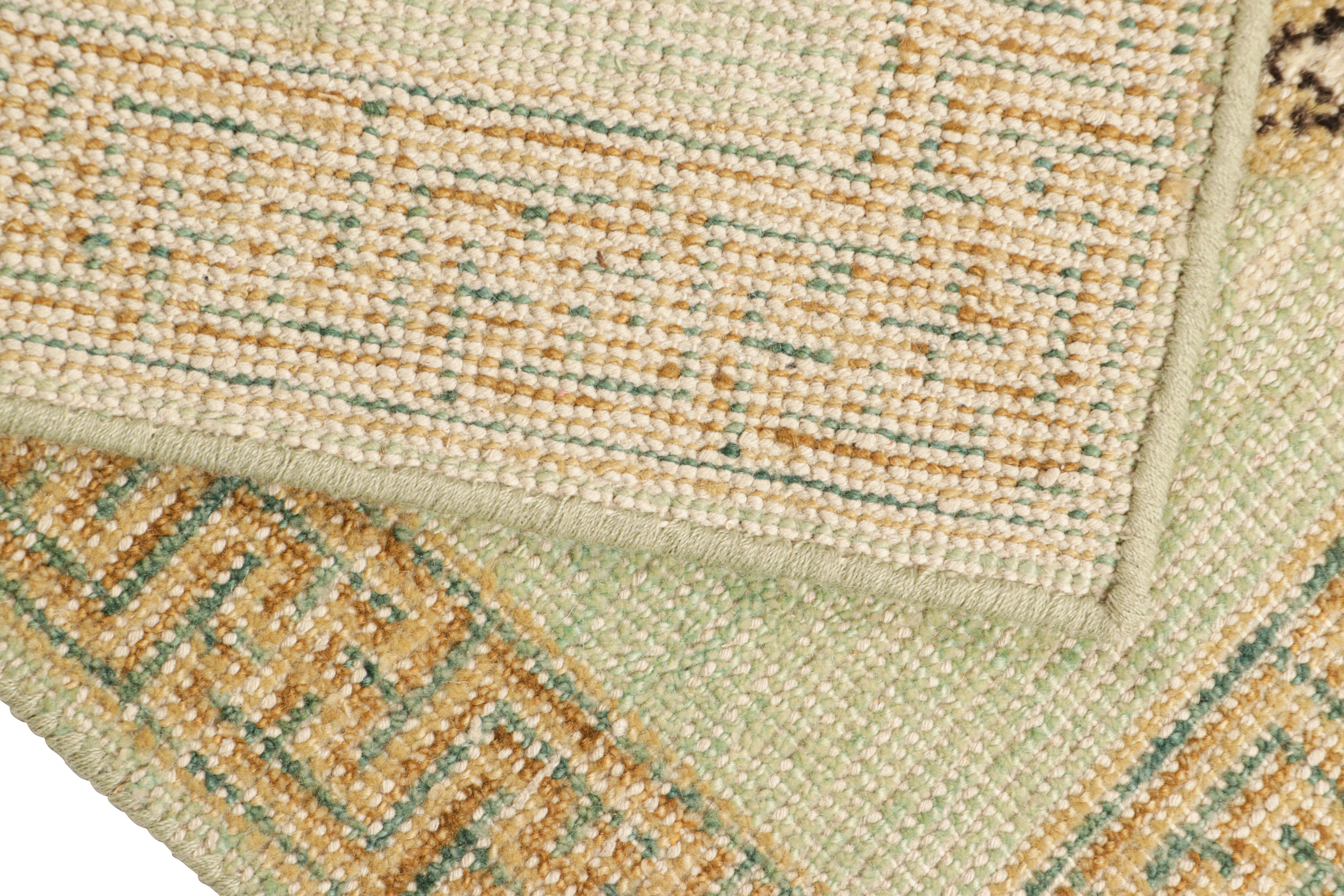 XXI secolo e contemporaneo Rug & Kilim - Tappeto pittorico moderno in pelle di tigre in verde, beige e nero in vendita