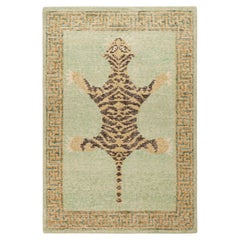 Rug & Kilim's Modernity Tiger Skin Accent Pictorial Rug in Green, Beige and Black (tapis d'accent en peau de tigre en vert, beige et noir)