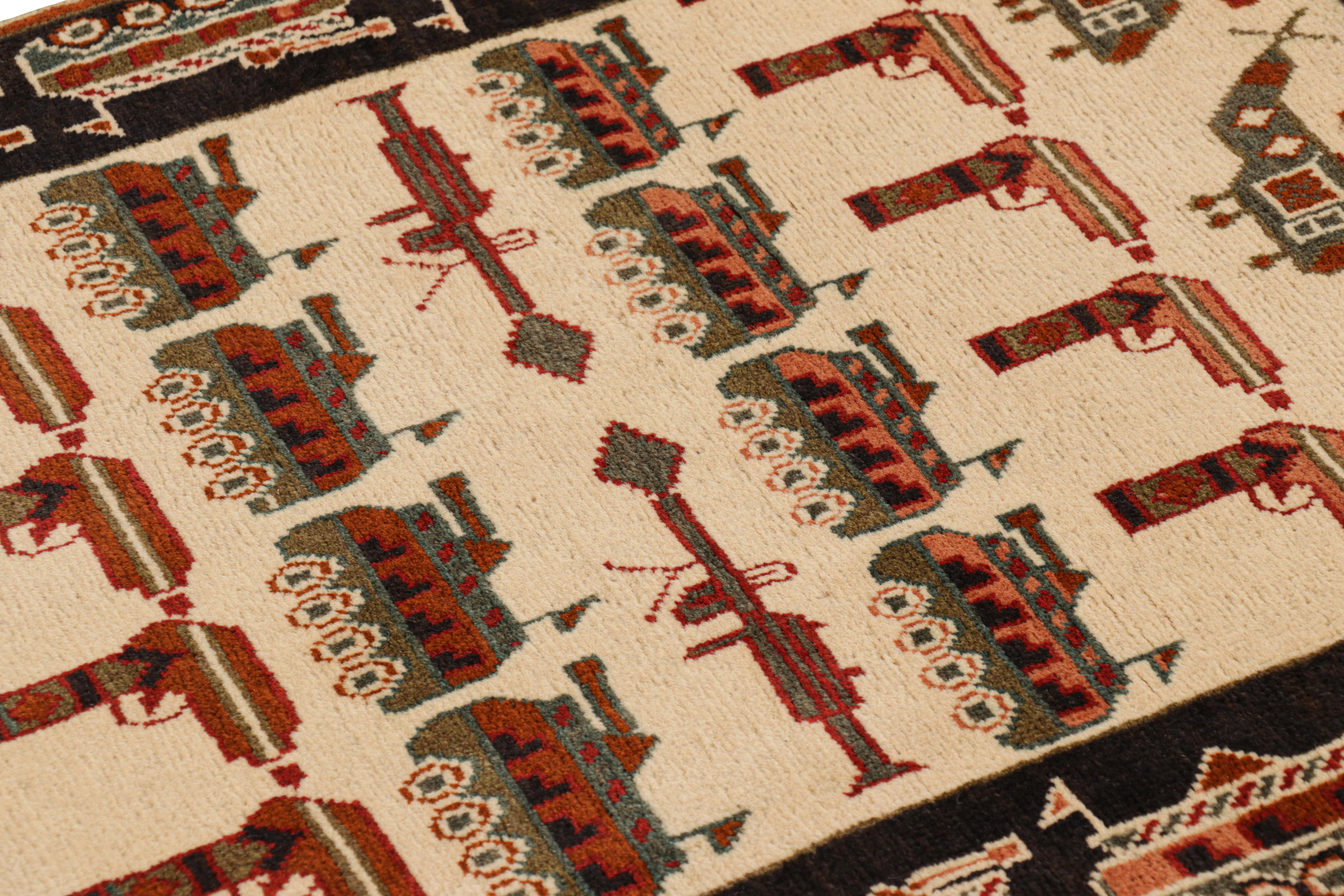 Annodato a mano in lana, questo tappeto moderno 3x4 rappresenta una nuova linea di tappeti tribali della Modern Classics Collection di Rug & Kilim. Ogni pezzo rappresenta il lavoro delle donne tessitrici dell'Afghanistan, che conservano la ricca