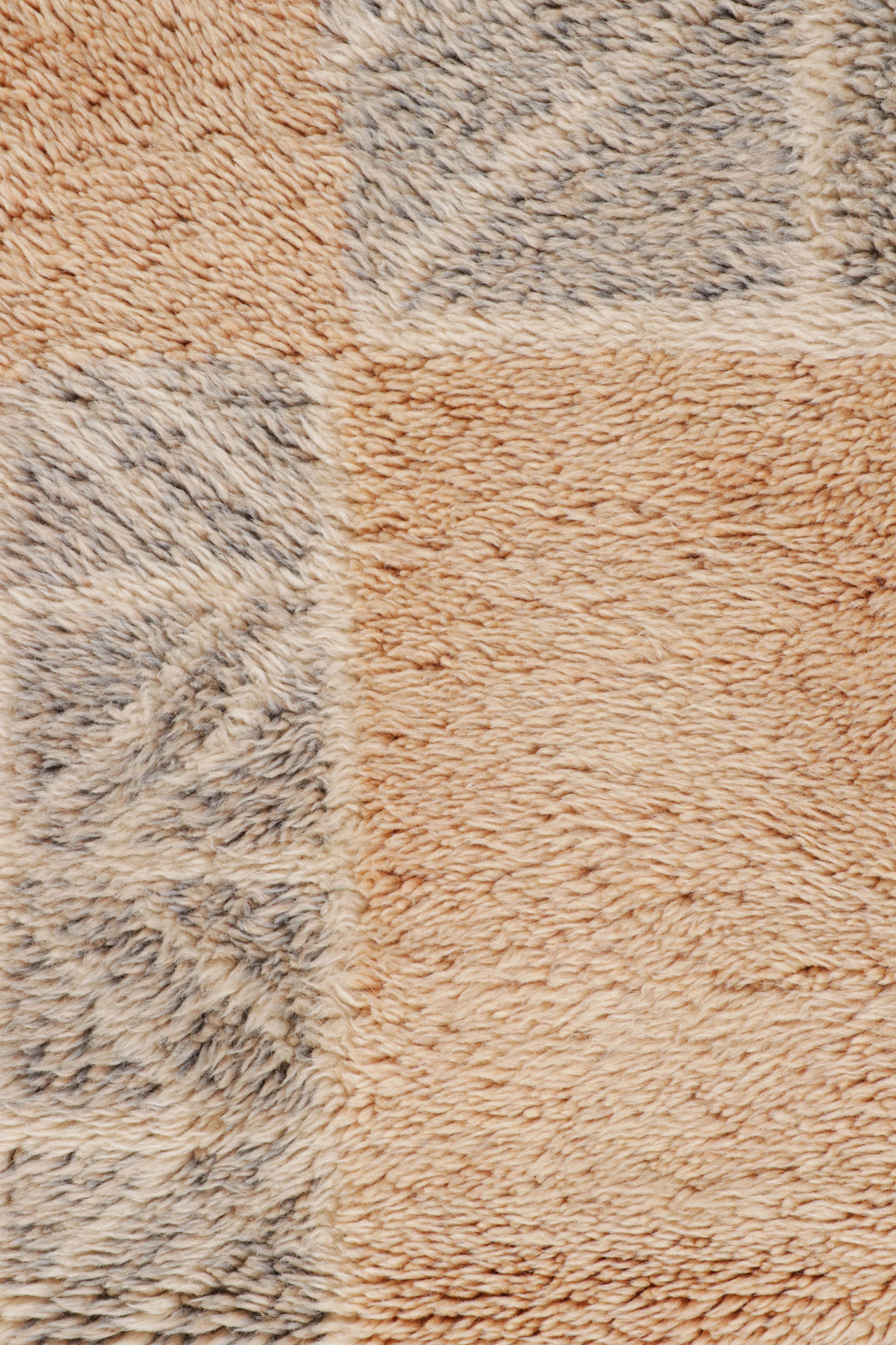 Tappeto marocchino Rug & Kilim con motivi geometrici Art Deco marrone e blu In condizioni Nuovo in vendita a Long Island City, NY