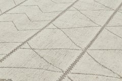 Rug & Kilim’s Moroccan Style Rug in Gray with White Geometric Patterns