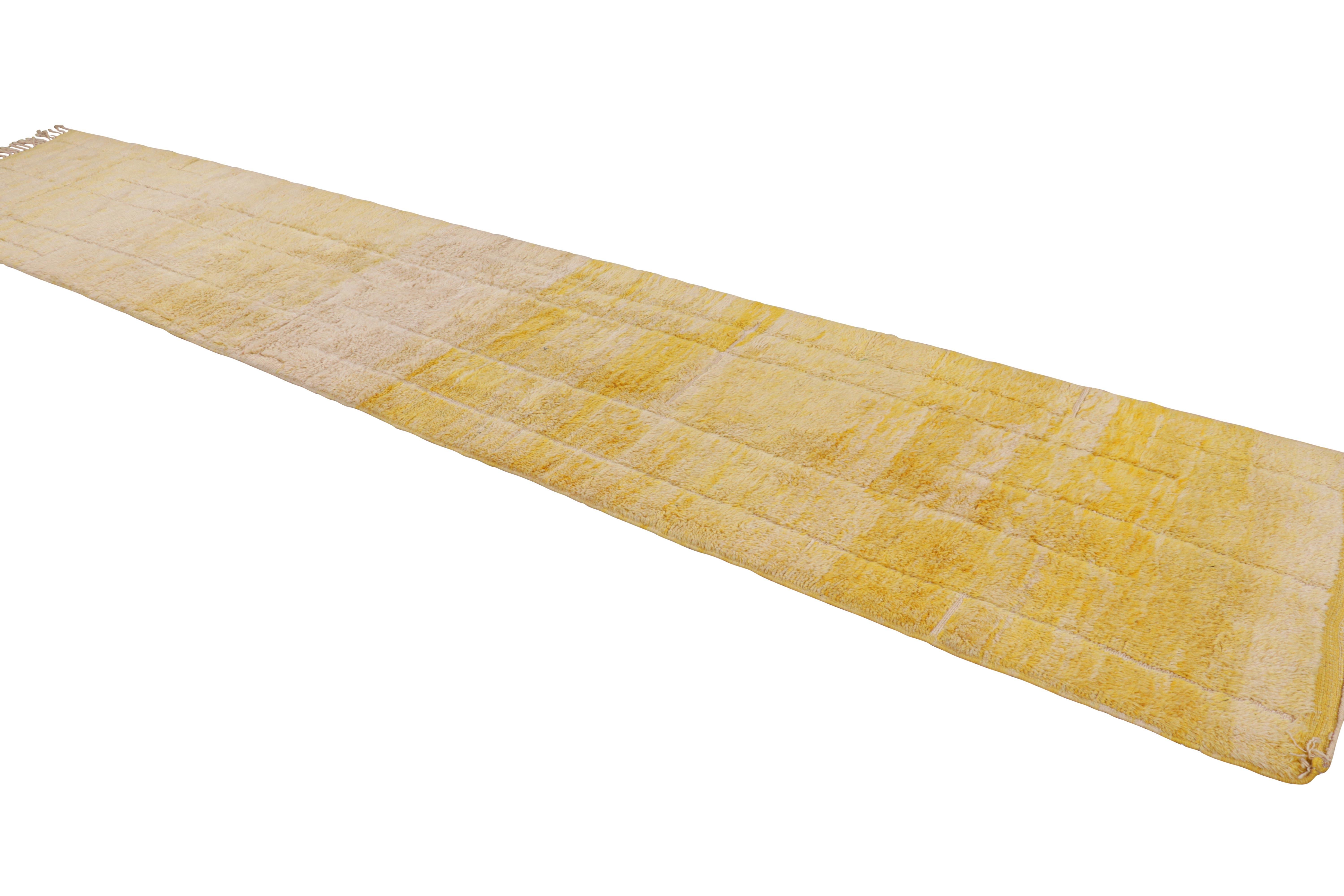 Rug & Kilim’s Moroccan Runner Rug in Yellow & Beige Striae and Striped Patterns In New Condition For Sale In Long Island City, NY