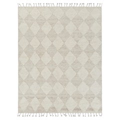 Rug & Kilim's Moroccan Style Custom Rug Design with White Diamond Patterns (tapis sur mesure de style marocain avec des motifs de diamants blancs)