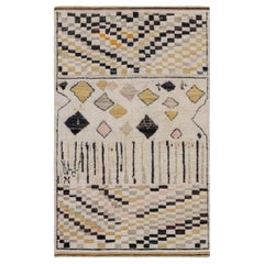 Marokkanischer Teppich von Rug & Kilim in Beige, Schwarz und Gold mit geometrischen Mustern