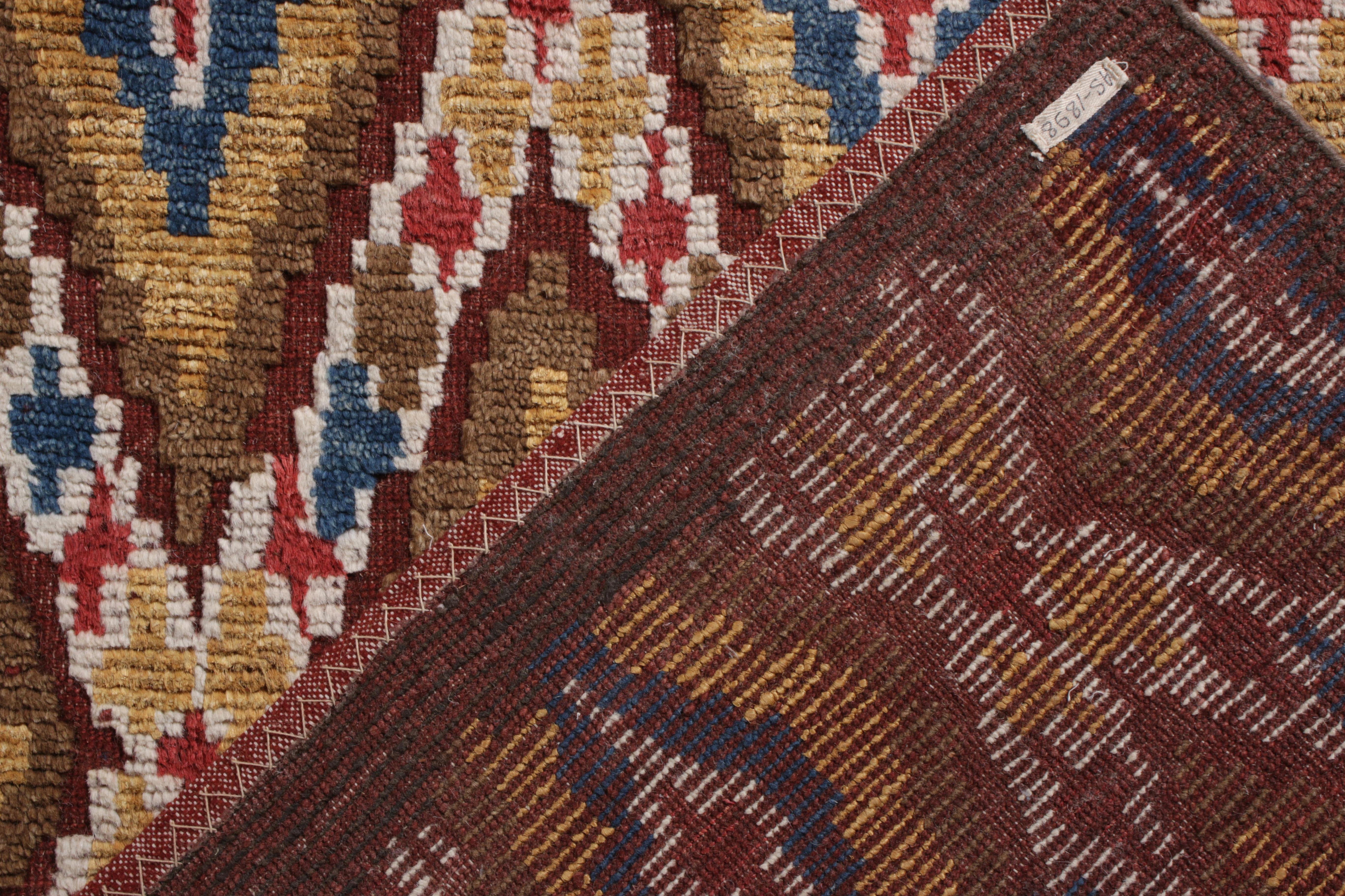 Noué à la main Rug & Kilim's Tapis de style marocain en Beige-Brown All over Diamond Motif en vente