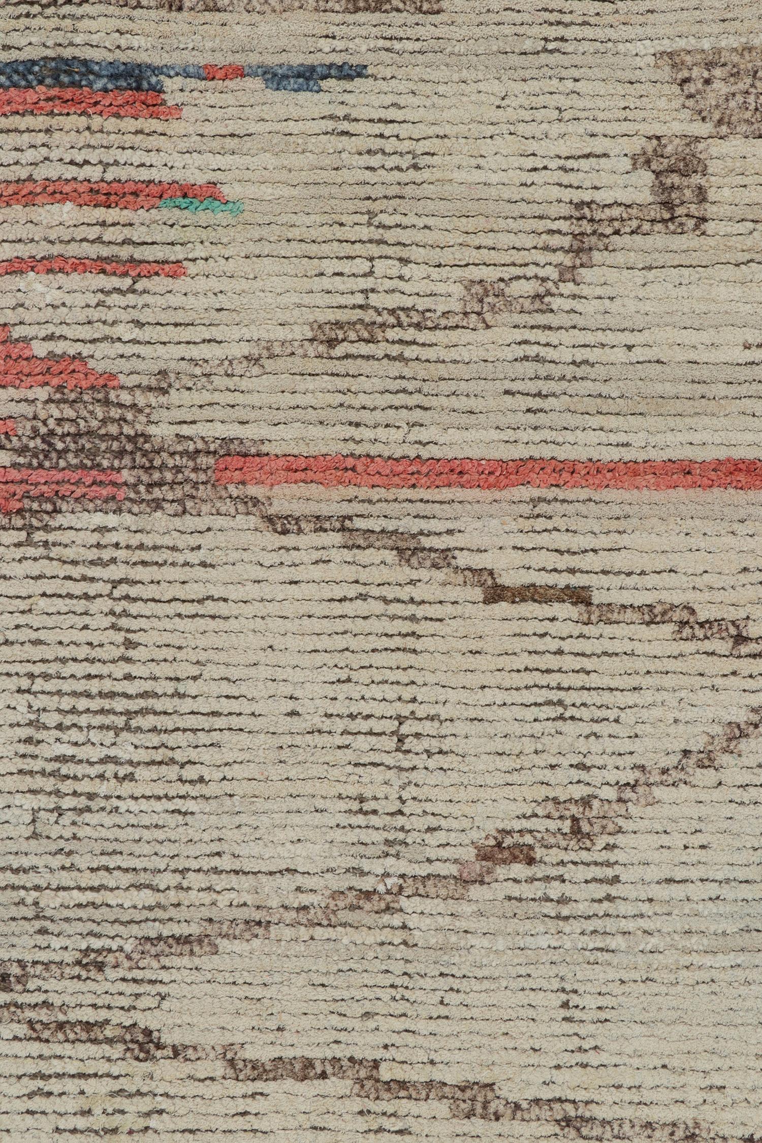 Alfombra de estilo marroquí Rug & Kilim con estampado geométrico beige-marrón, rojo y verde en Nuevo estado para la venta en Long Island City, NY