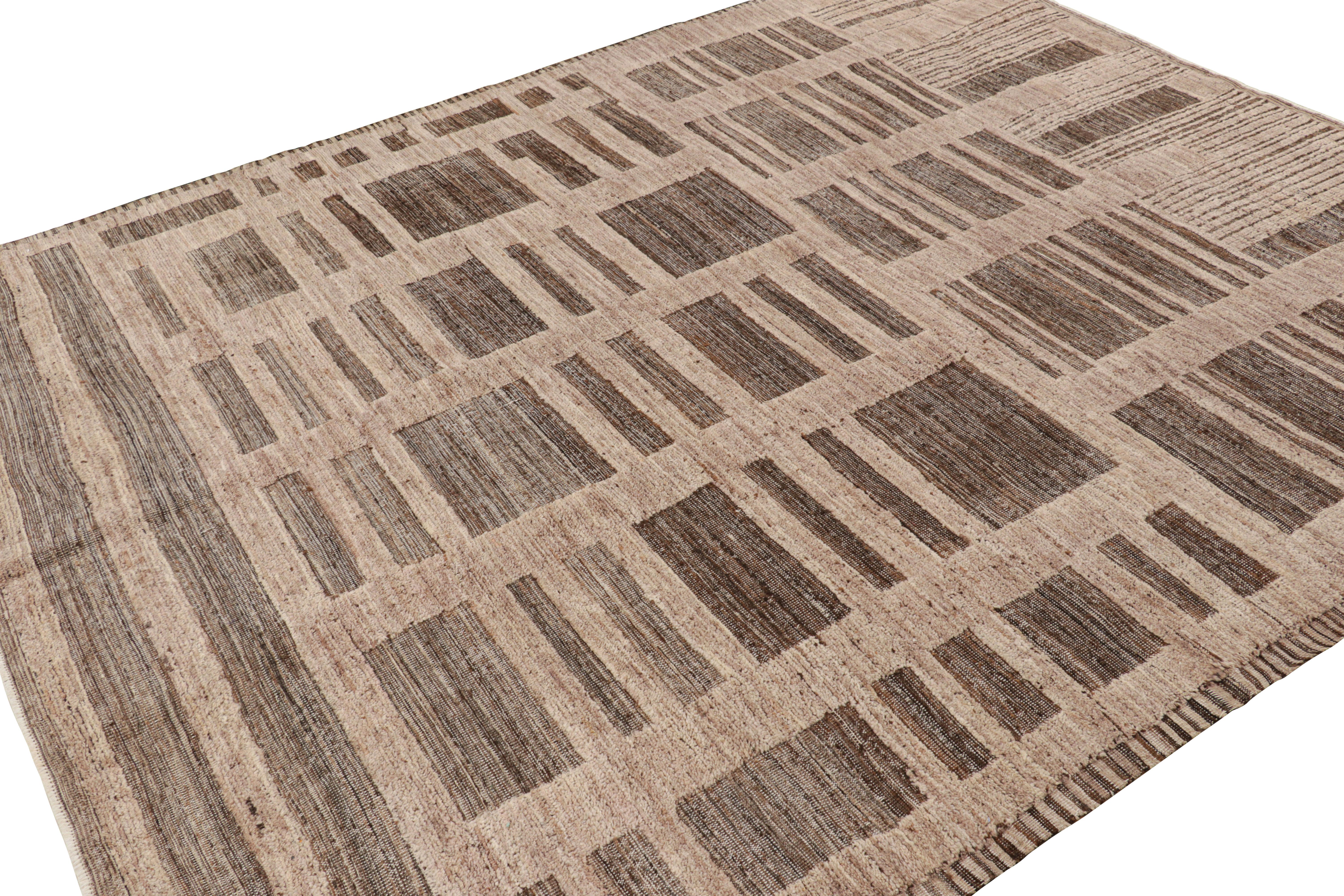Pakistani Rug & Kilim’s Moroccan Style Rug in Beige-Brown with Geometric Patterns For Sale