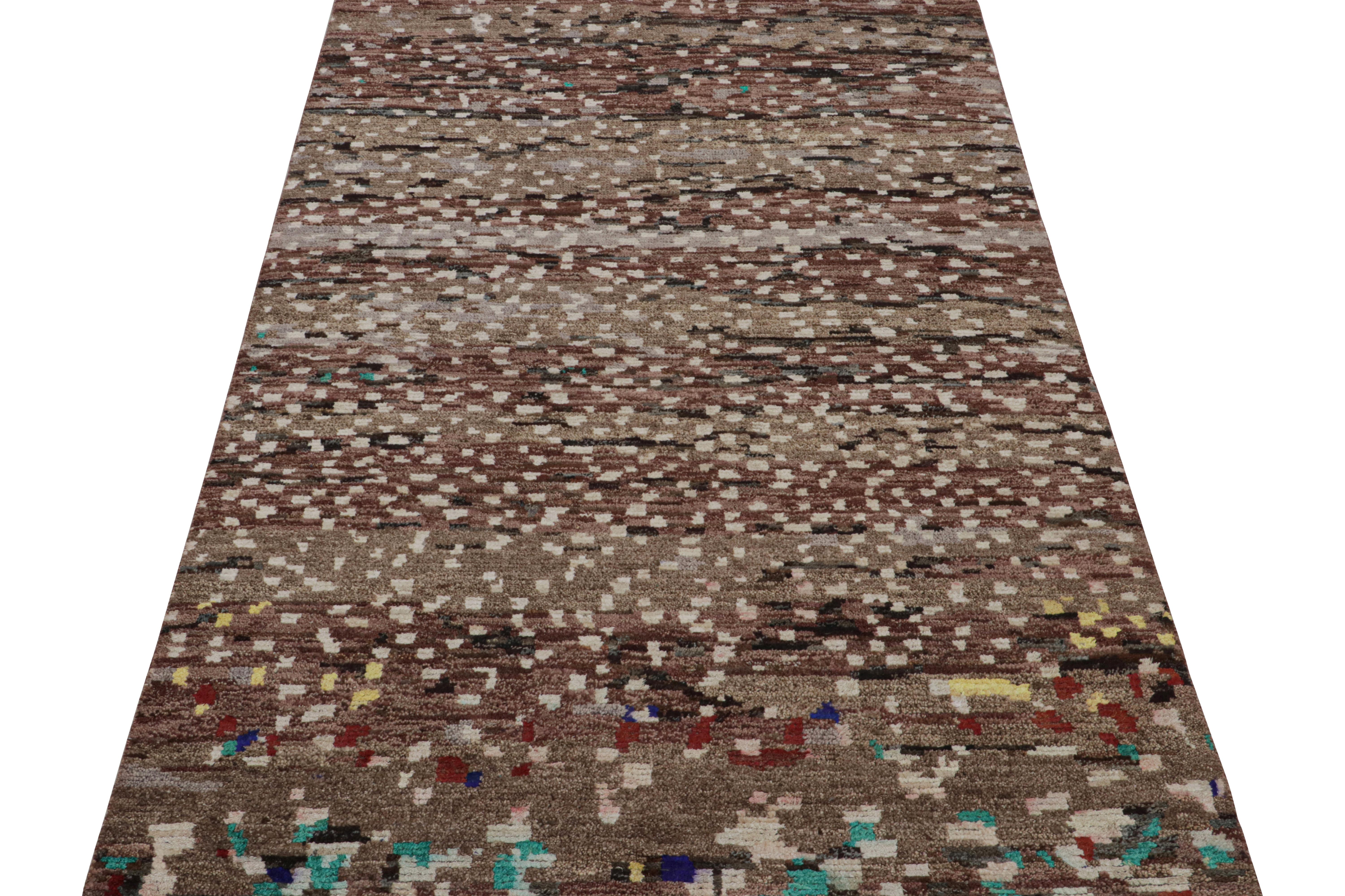 Modern Rug & Kilim’s Moroccan Style Rug in Brown with White Geometric Patterns For Sale