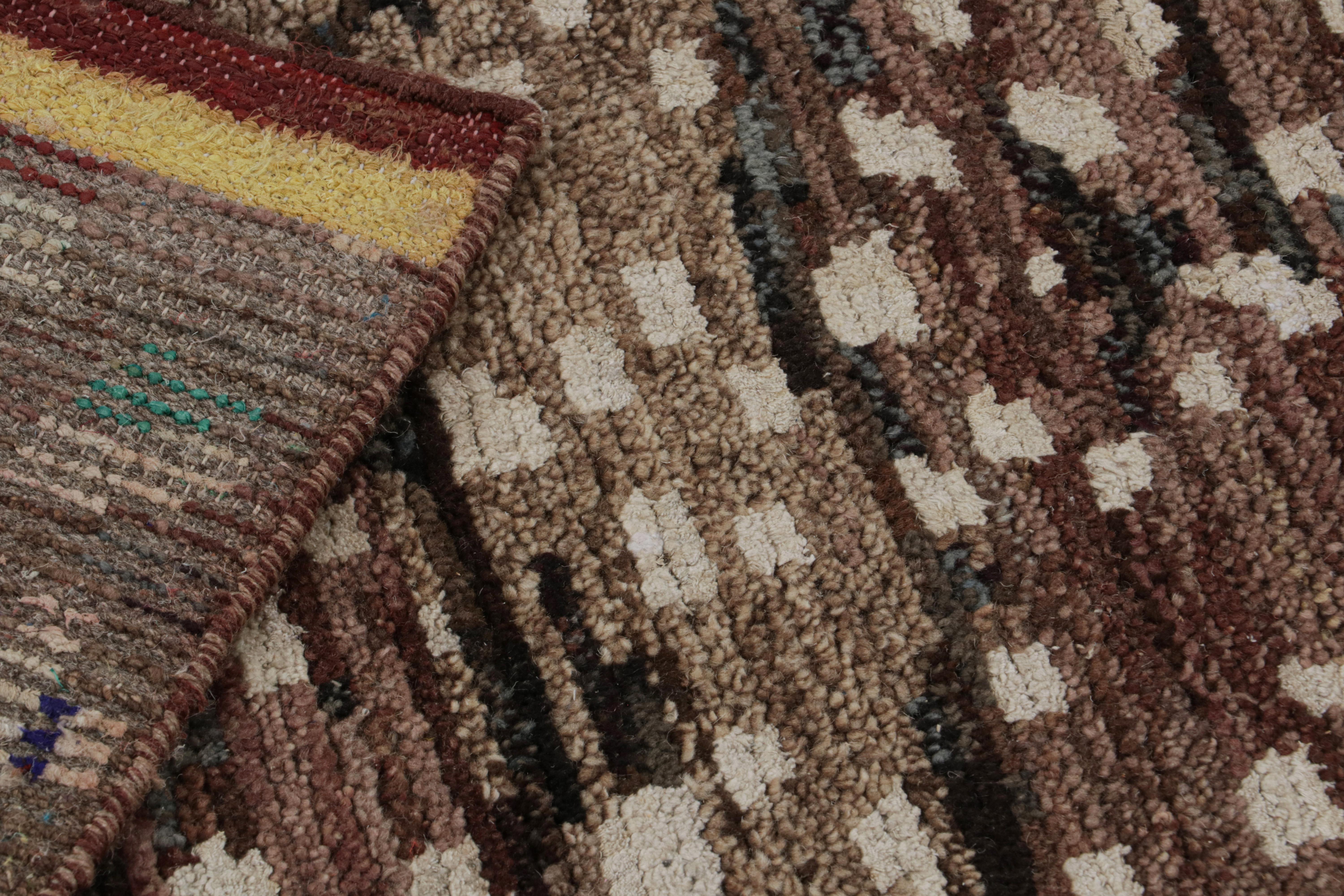 Contemporary Rug & Kilim’s Moroccan Style Rug in Brown with White Geometric Patterns For Sale